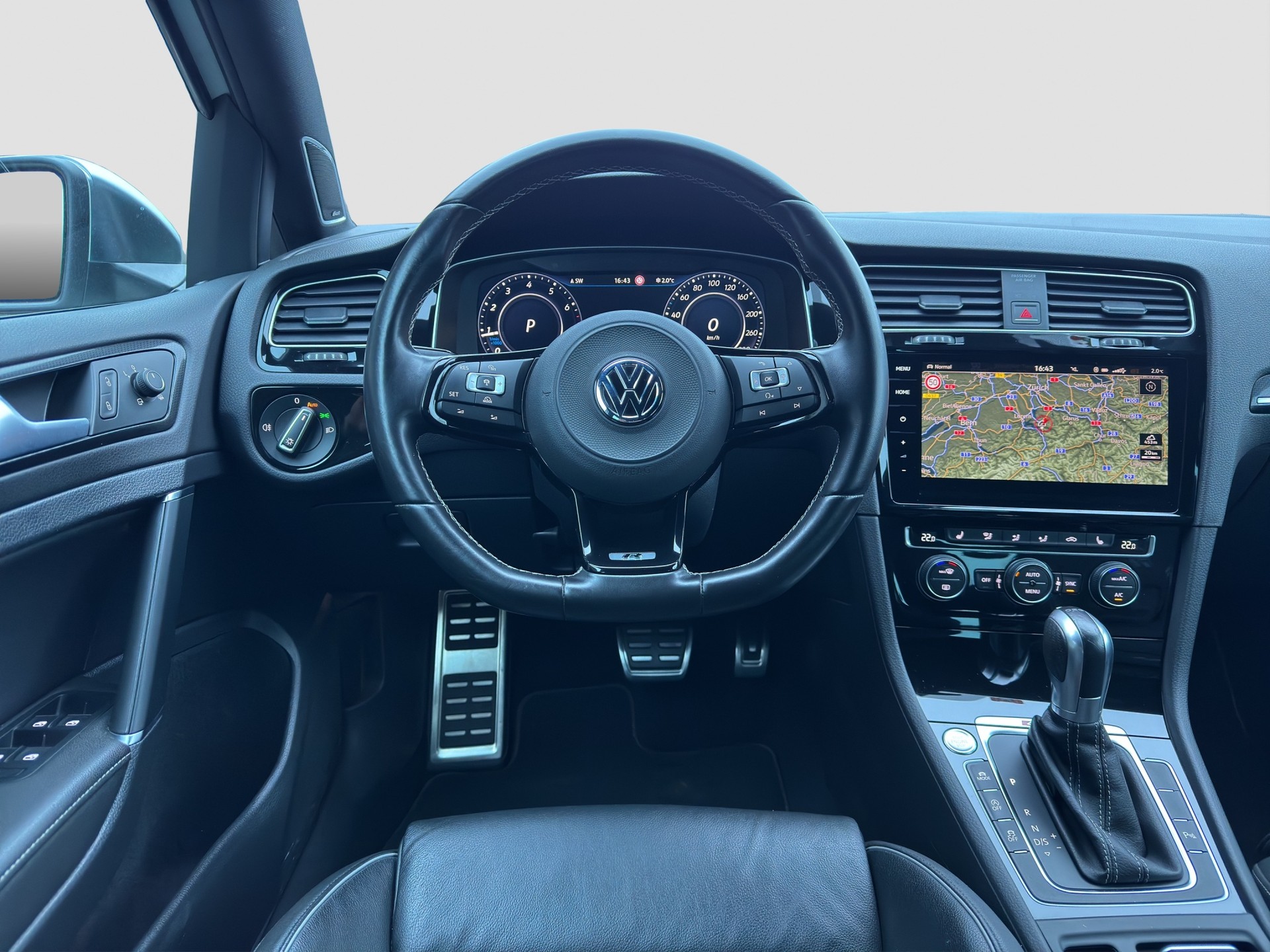 VW Golf 2.0 TSI R 4Motion DSG-image-6
