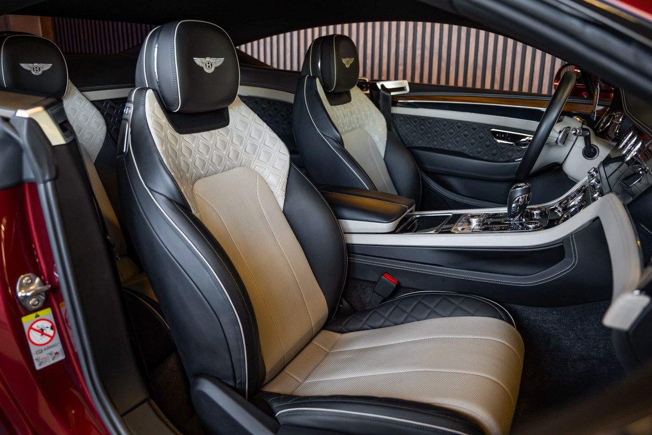 BENTLEY Continental GT 6.0 W12-image-15
