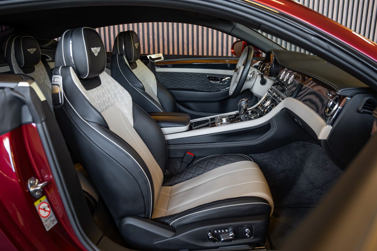 BENTLEY Continental GT 6.0 W12-image-14