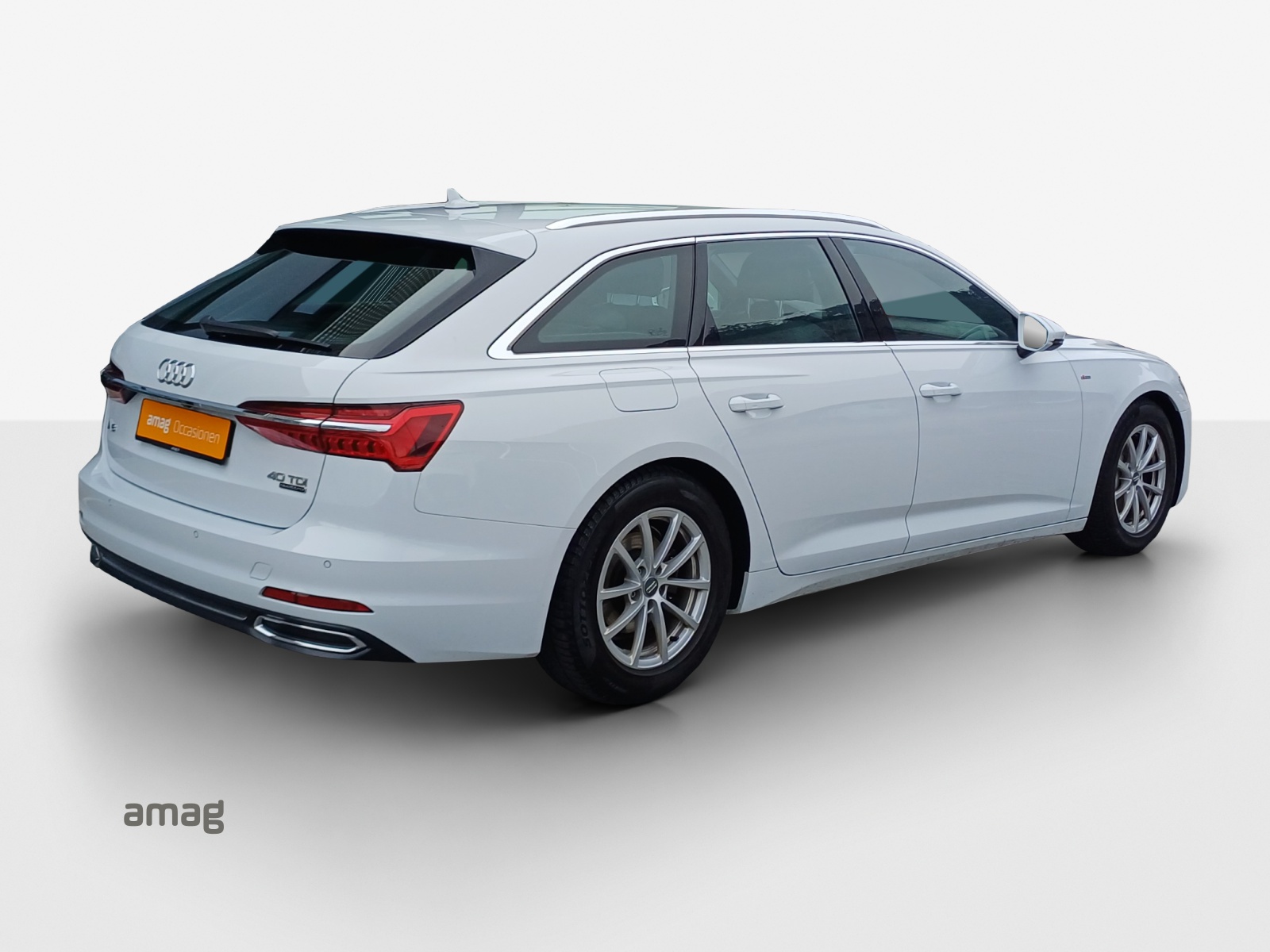 AUDI A6 Avant 40 TDI Sport Attraction quattro S-tronic-image-4