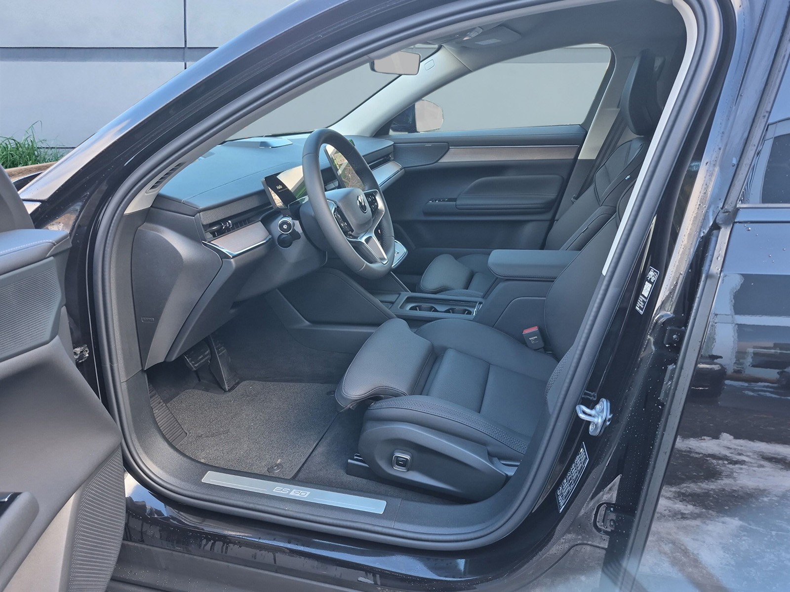 VOLVO ES90 Ultra 88 kWh RWD-image-9