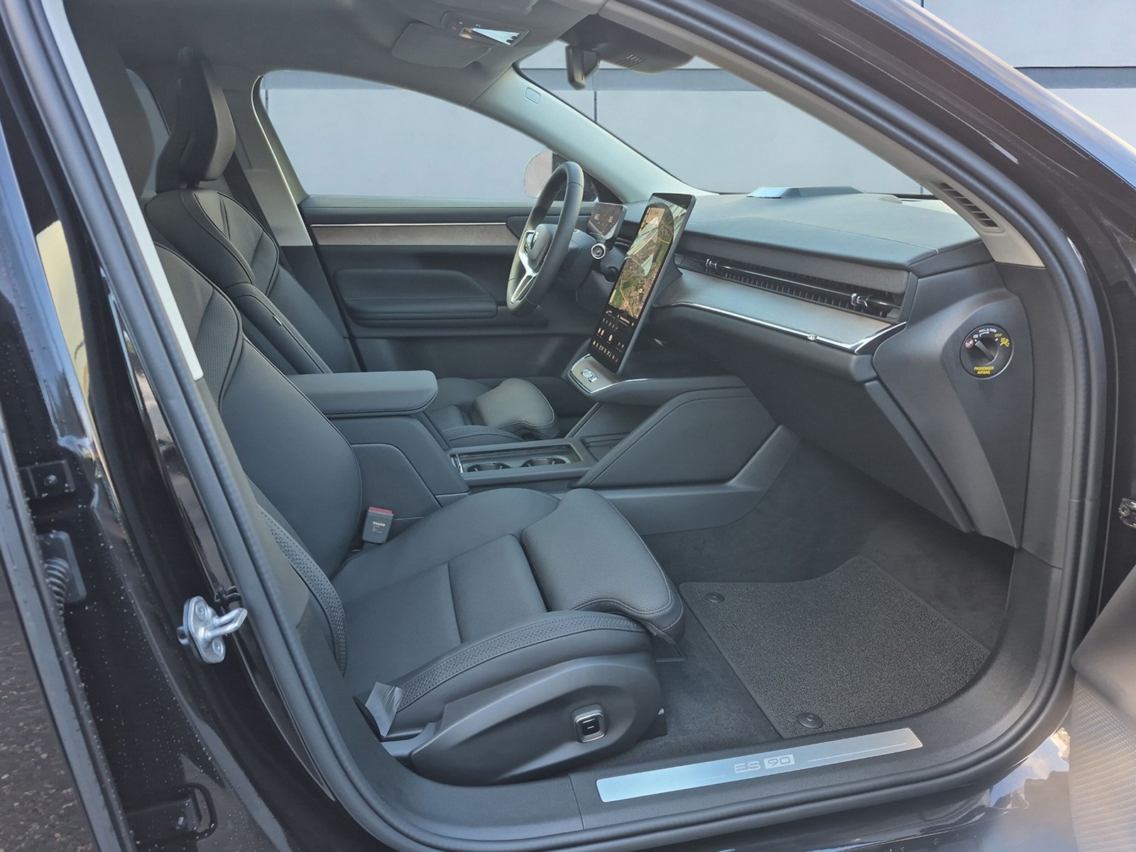 VOLVO ES90 Ultra 88 kWh RWD-image-12
