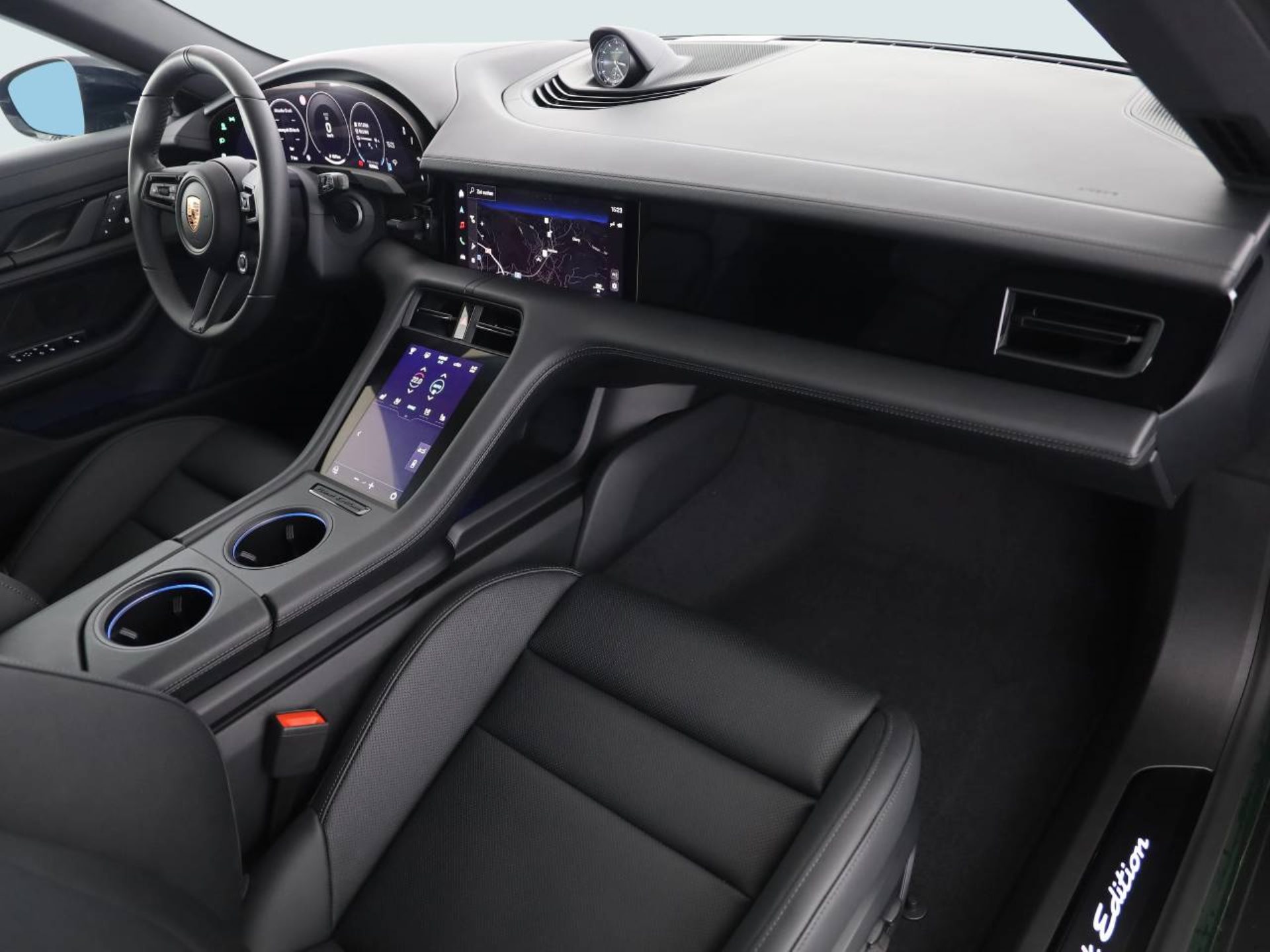 PORSCHE Taycan 4S Sport Turismo Black Edition-image-8