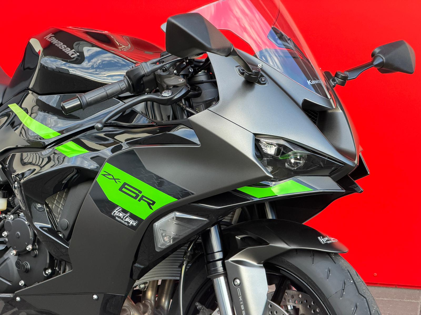 KAWASAKI Ninja ZX-6R-showroom-element-3