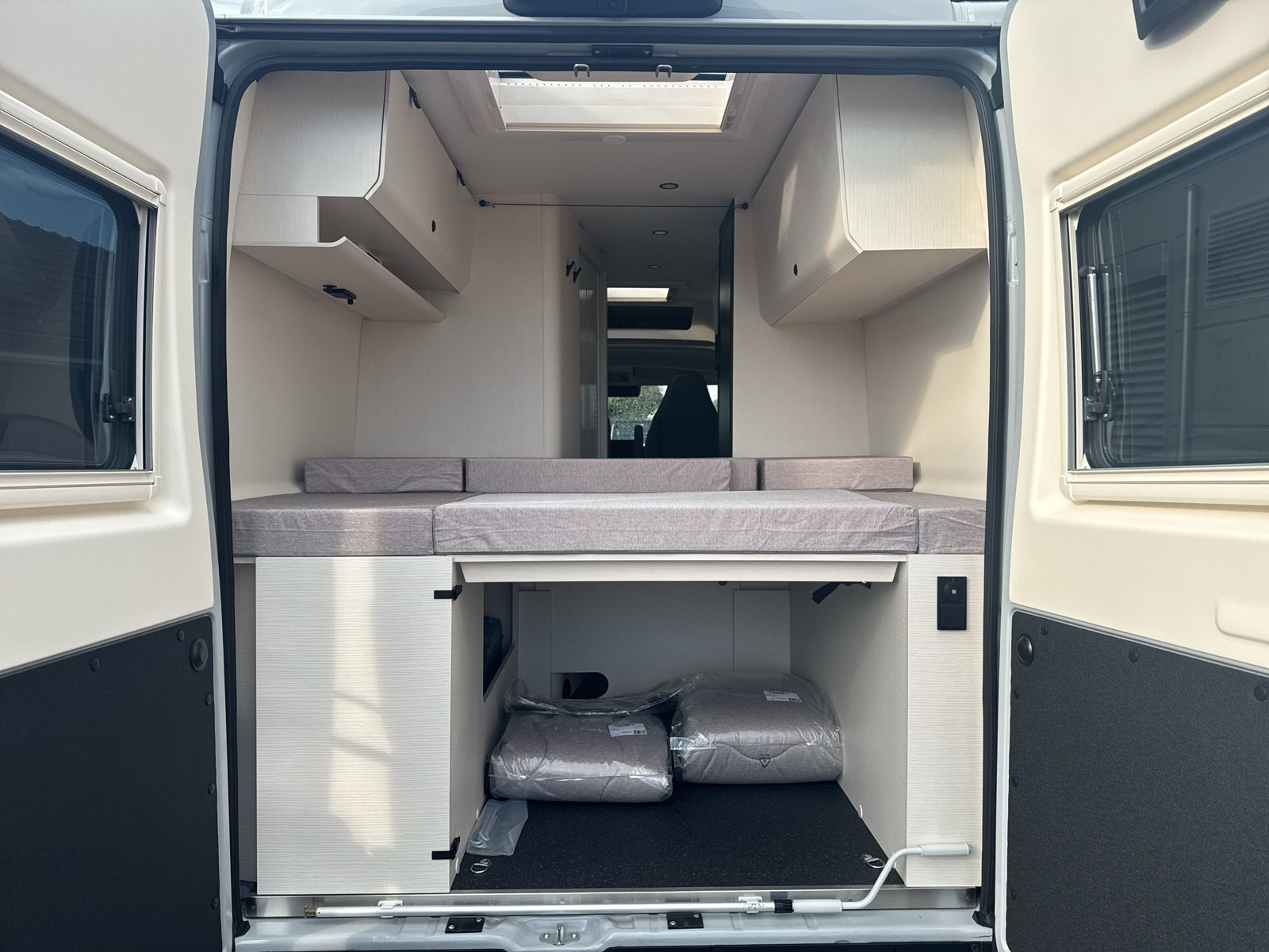 TOURNE MOBIL 6.0 - 180 PS SELECT / Heavy / Automat-image-4