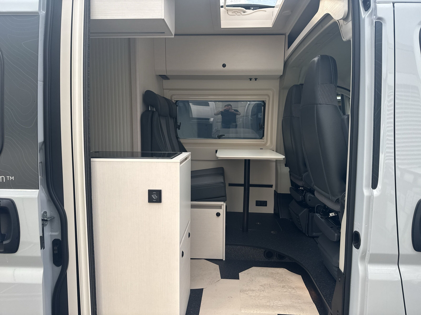 TOURNE MOBIL 6.0 - 180 PS SELECT / Heavy / Automat-image-13