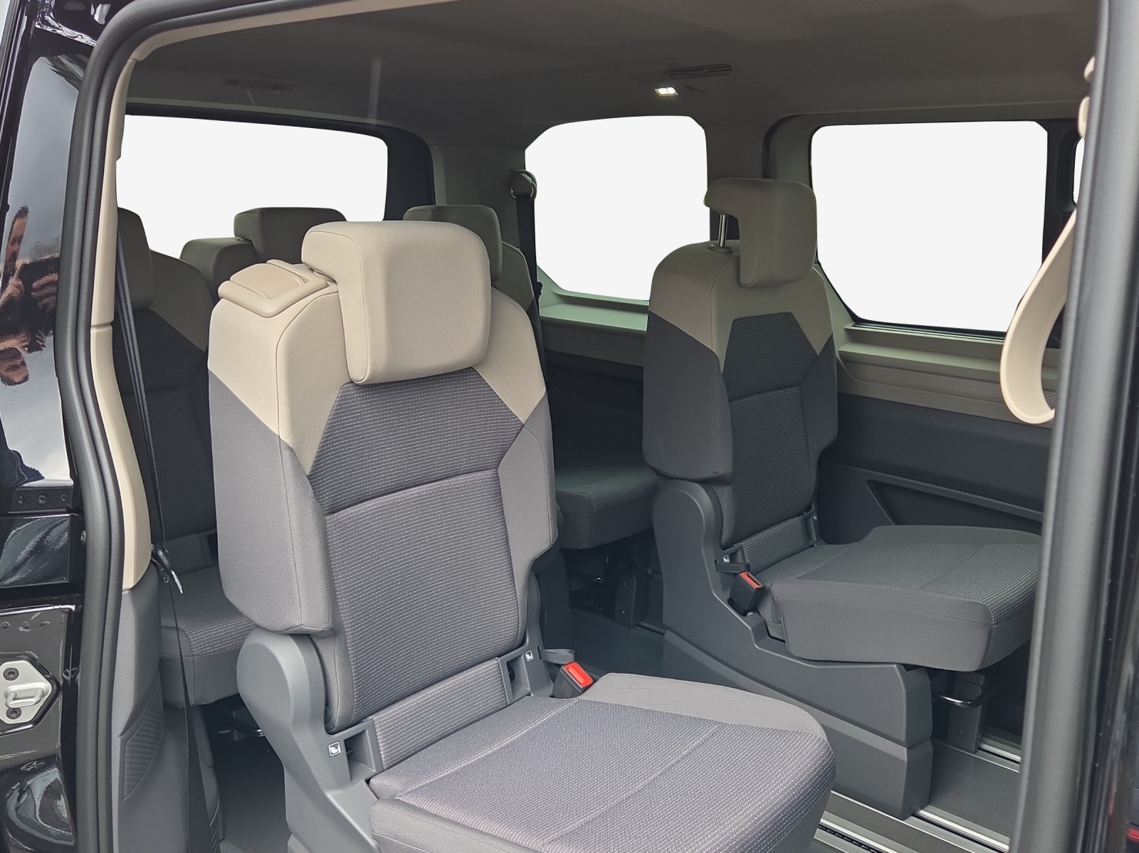 VW Multivan 1.5 eHybrid 4Motion DSG-image-15