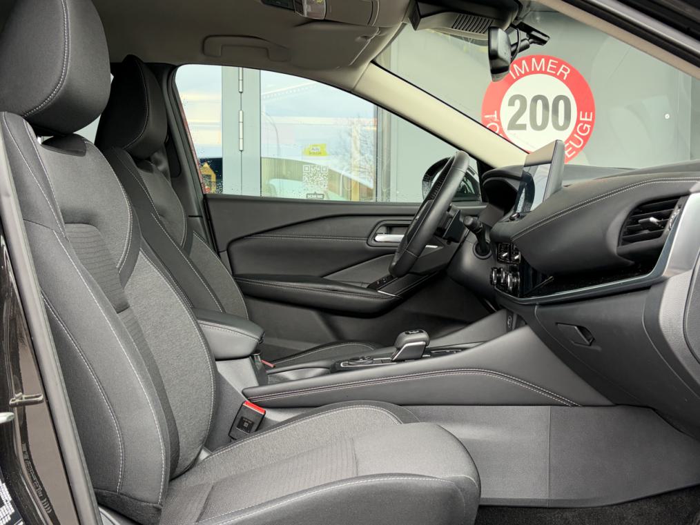 NISSAN Qashqai 1.3 DIG-T MHEV N-Connecta Xtronic 4x4-image-9