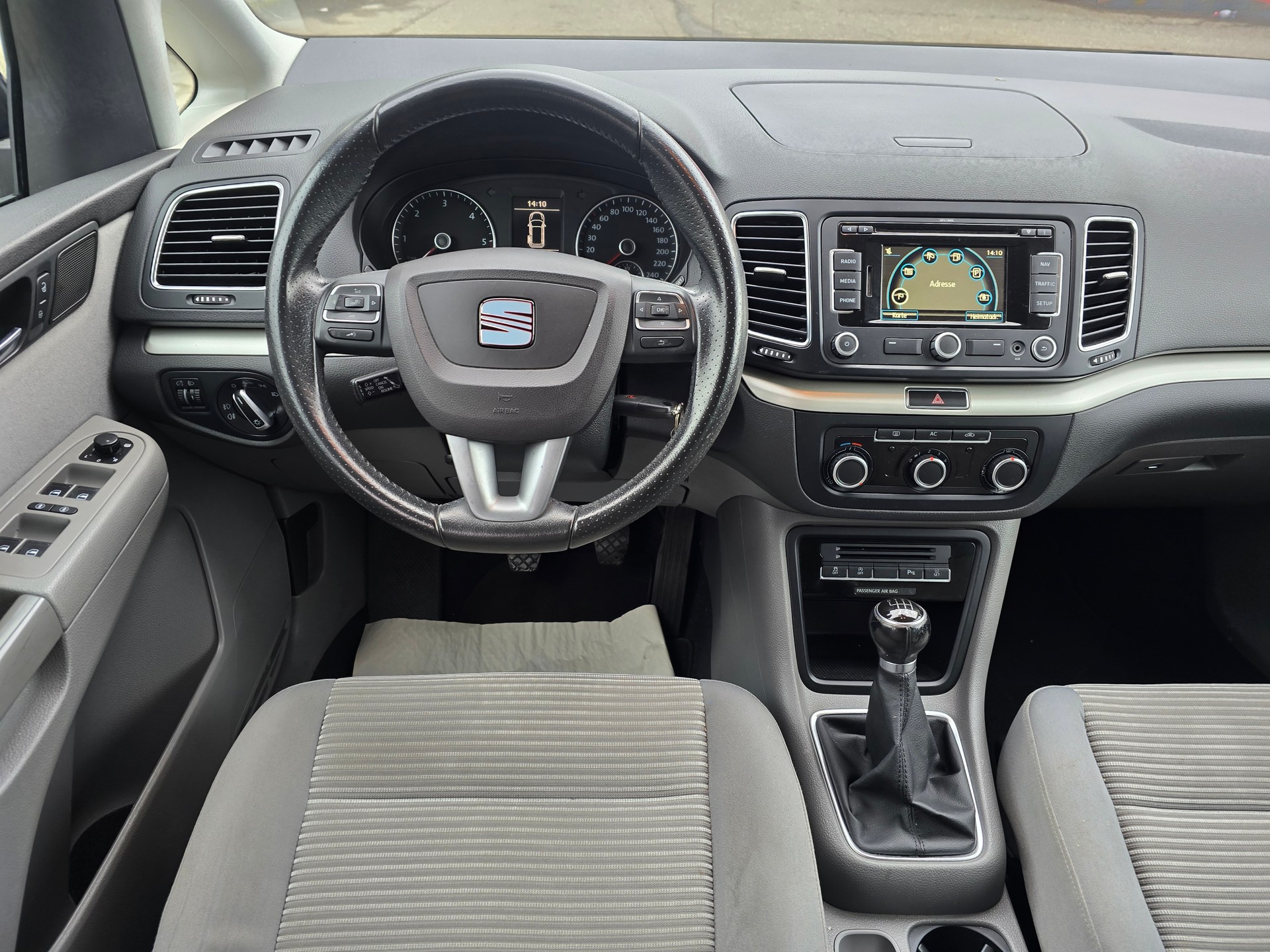 SEAT Alhambra 2.0 TDI E_Ecomotive Style-image-16