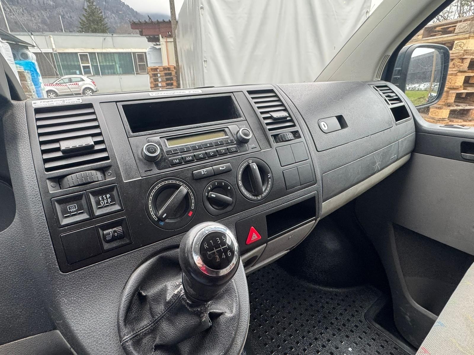 VW T5 2.5 TDI PD 4MOTION-image-3