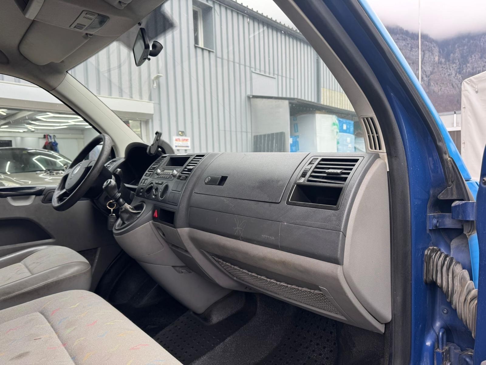 VW T5 2.5 TDI PD 4MOTION-image-2