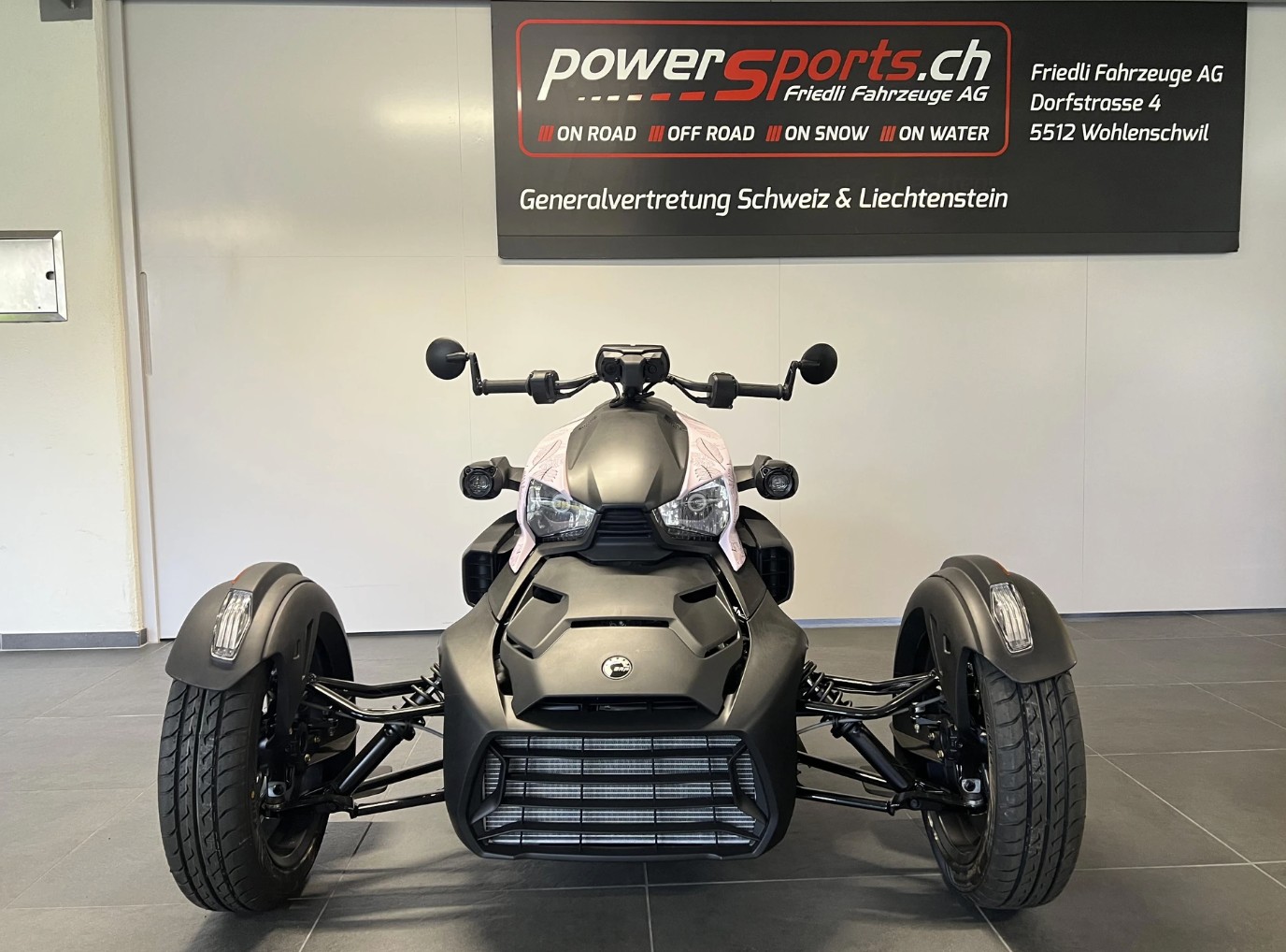 CAN-AM Ryker Ace 600-showroom-element-1