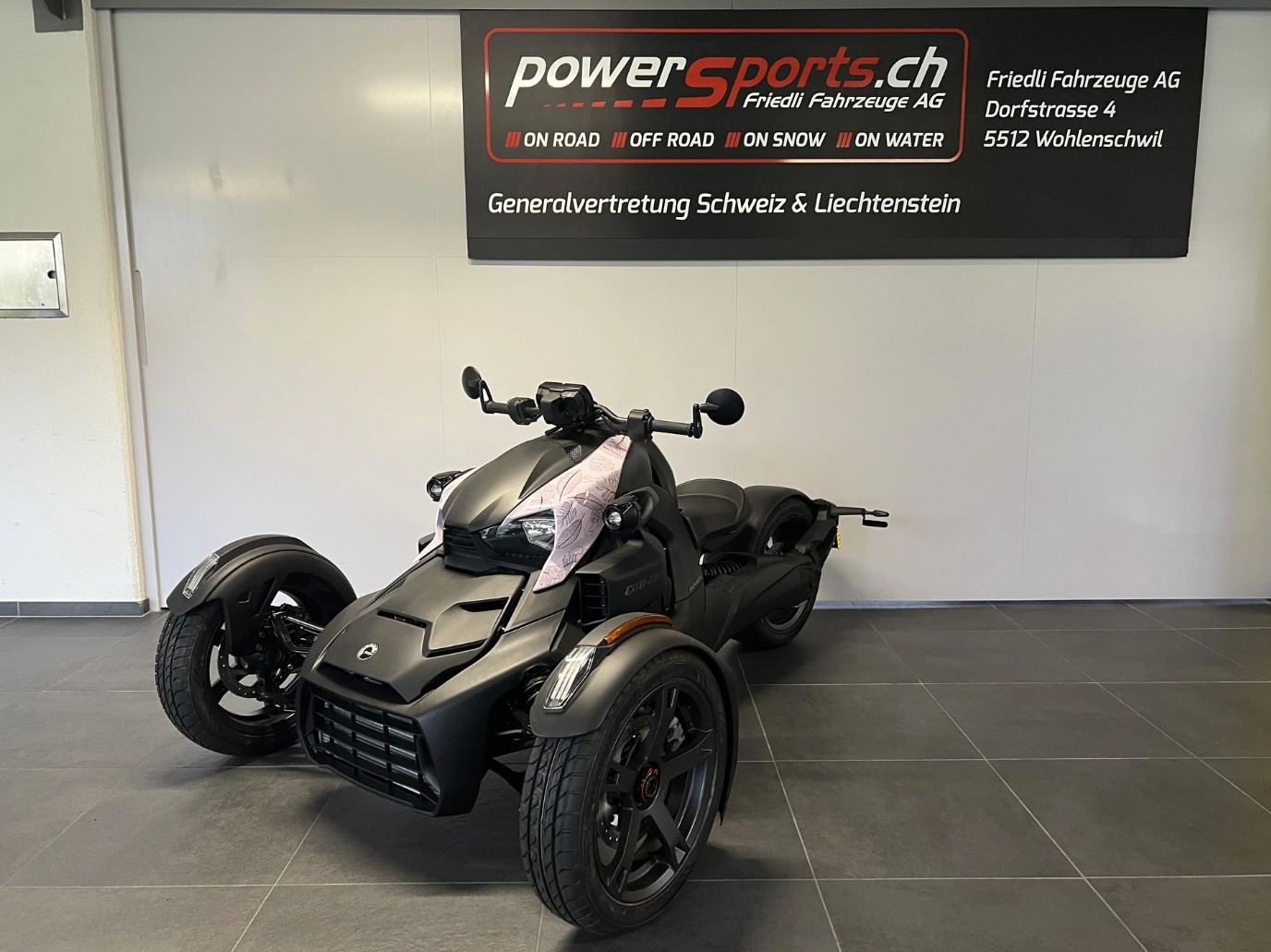 CAN-AM Ryker Ace 600-showroom-element-2