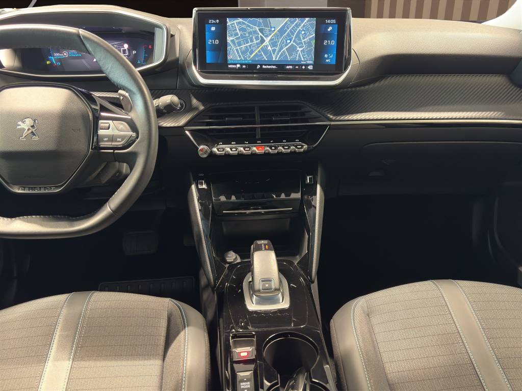PEUGEOT 2008 1.2 PureTech Allure Pack EAT8-image-14