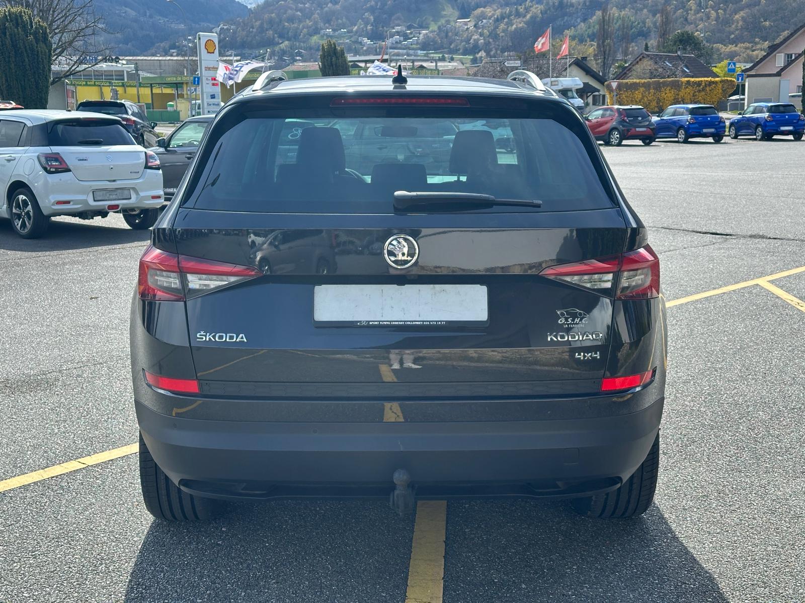 SKODA Kodiaq 2.0 TSI 4x4 Style-image-3
