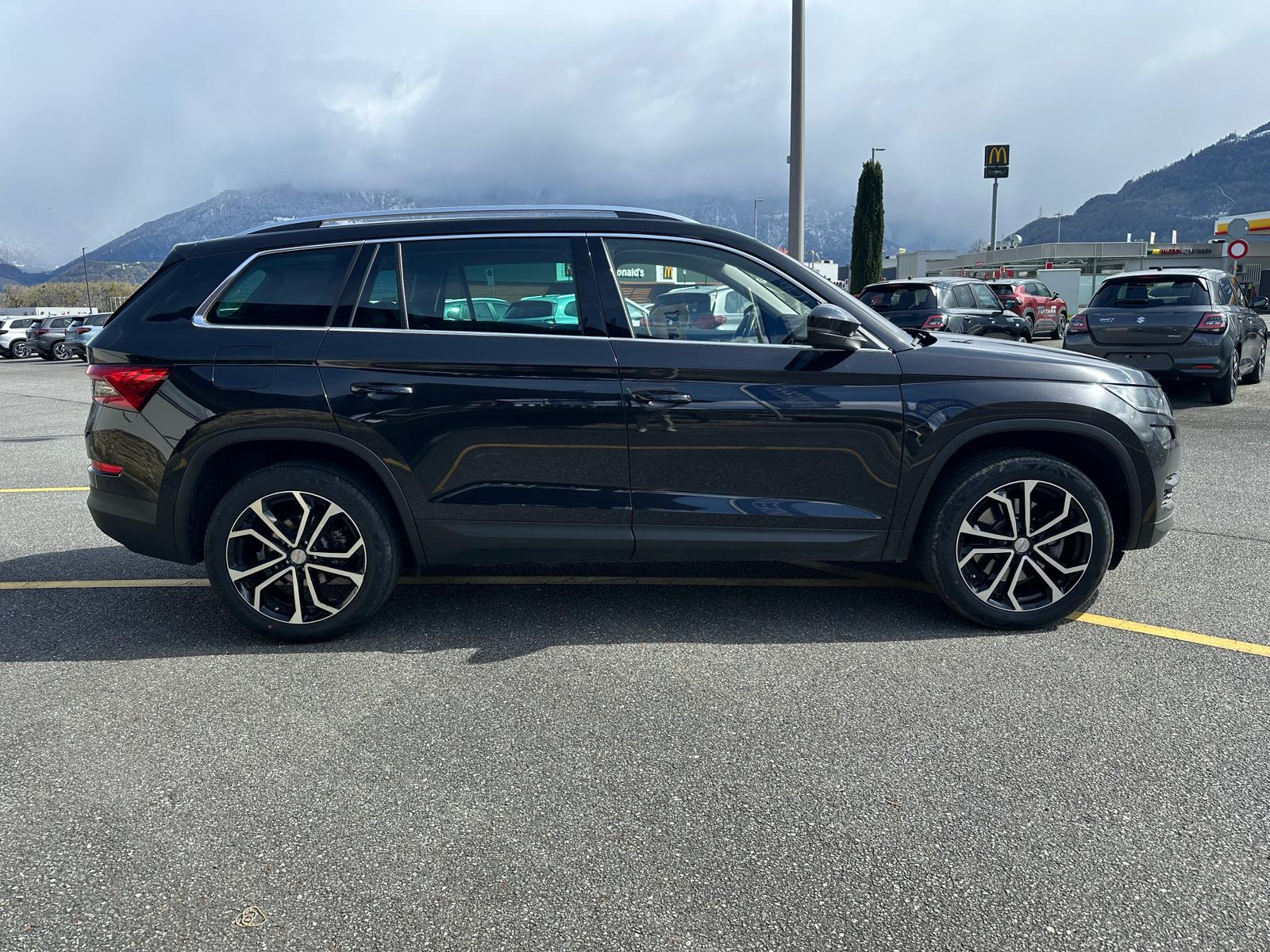 SKODA Kodiaq 2.0 TSI 4x4 Style-image-5