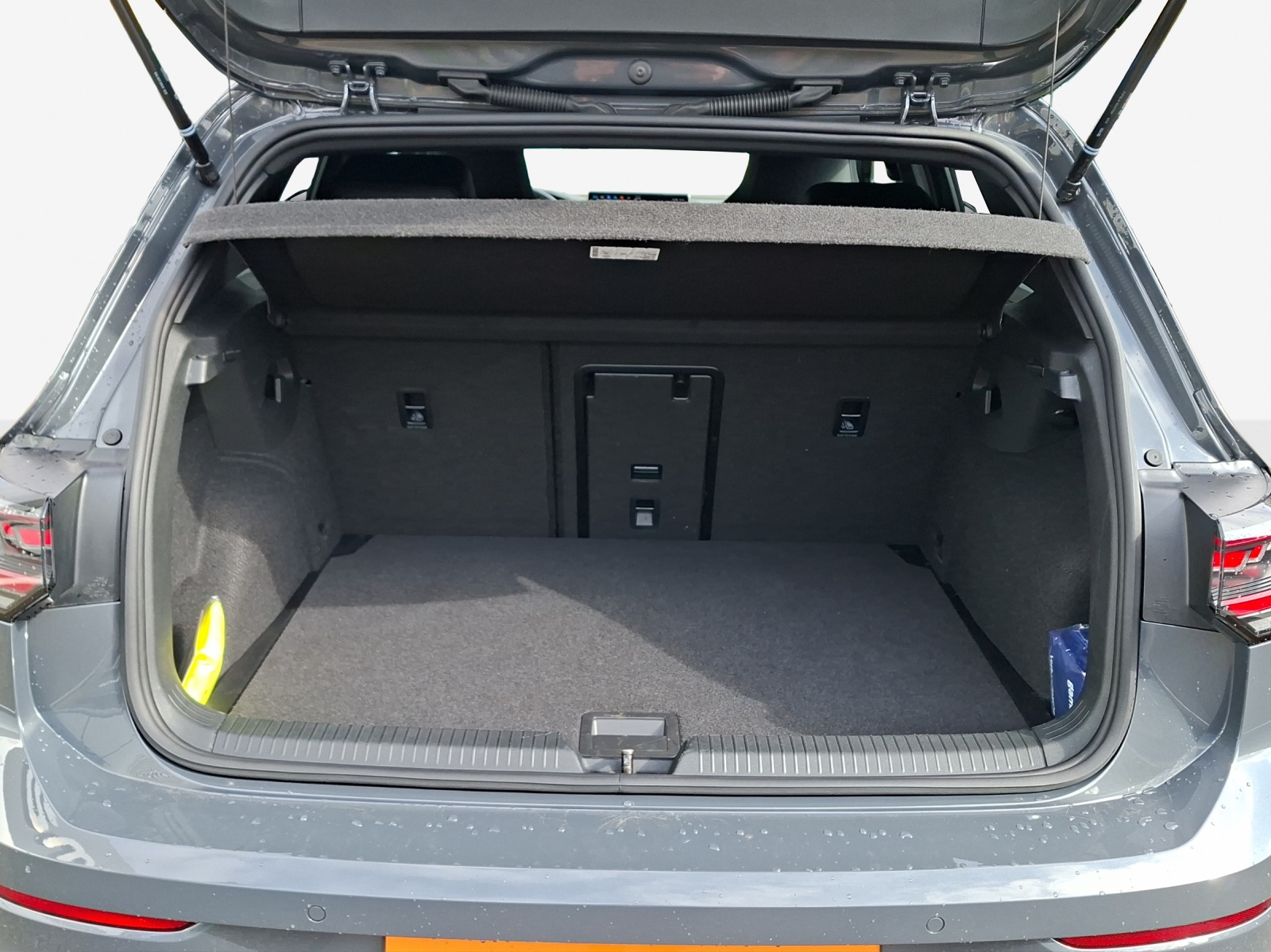 VW Golf 2.0 TSI R-Line DSG 4 Motion-image-12