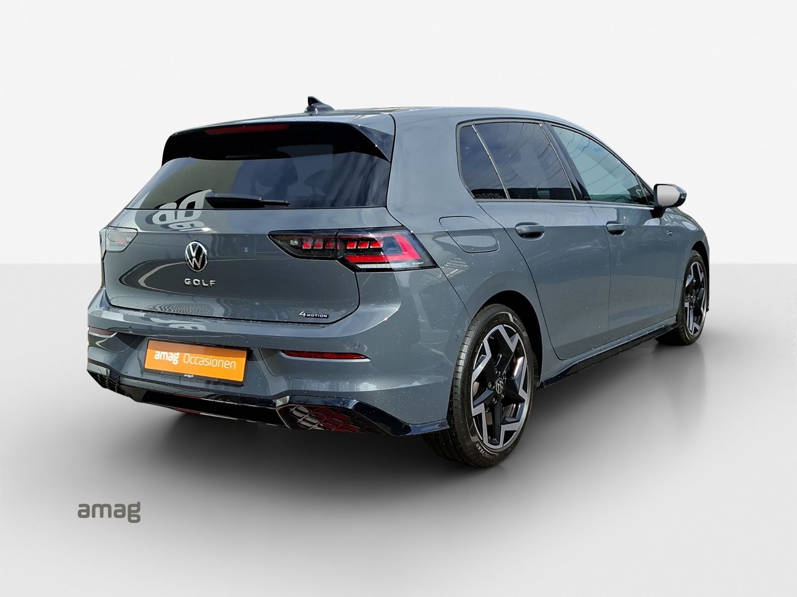 VW Golf 2.0 TSI R-Line DSG 4 Motion-image-4