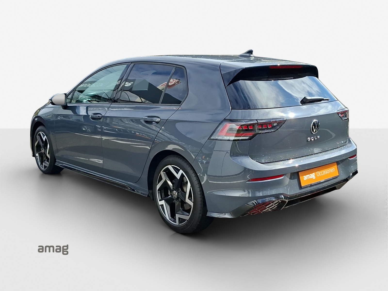 VW Golf 2.0 TSI R-Line DSG 4 Motion-image-2