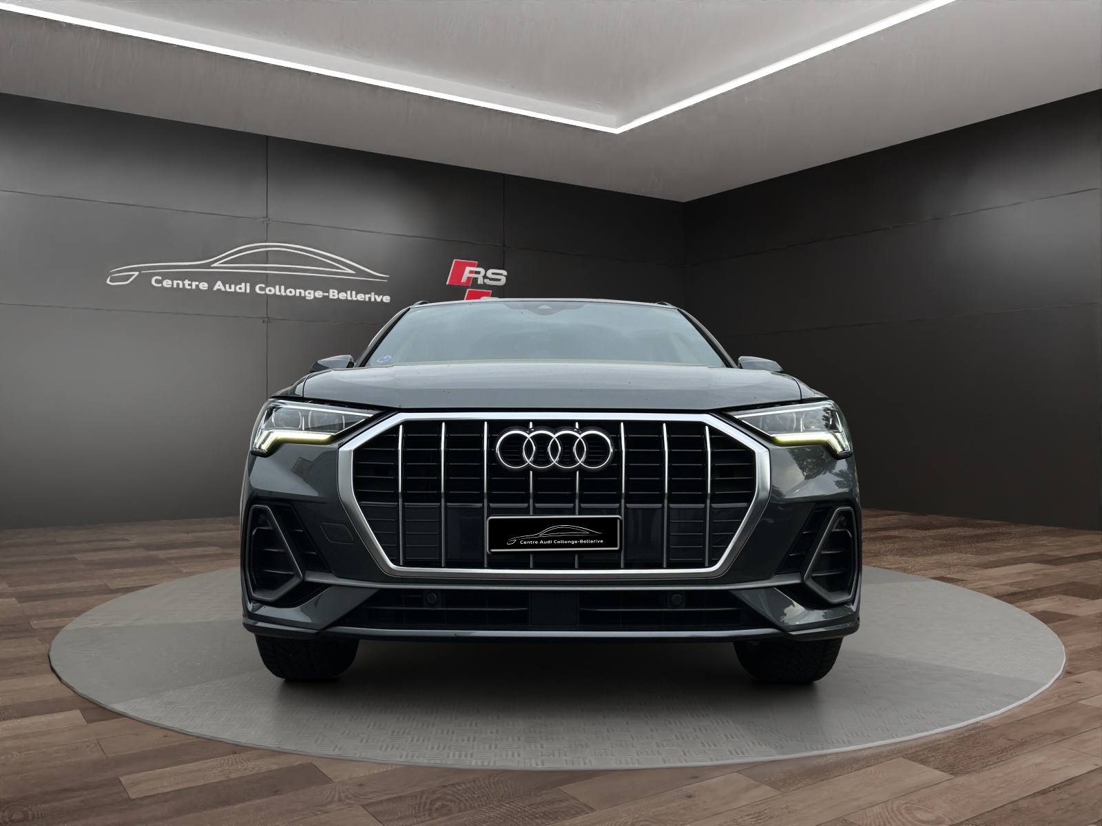 AUDI Q3 35 TFSI S line Attraction S-tronic-image-1