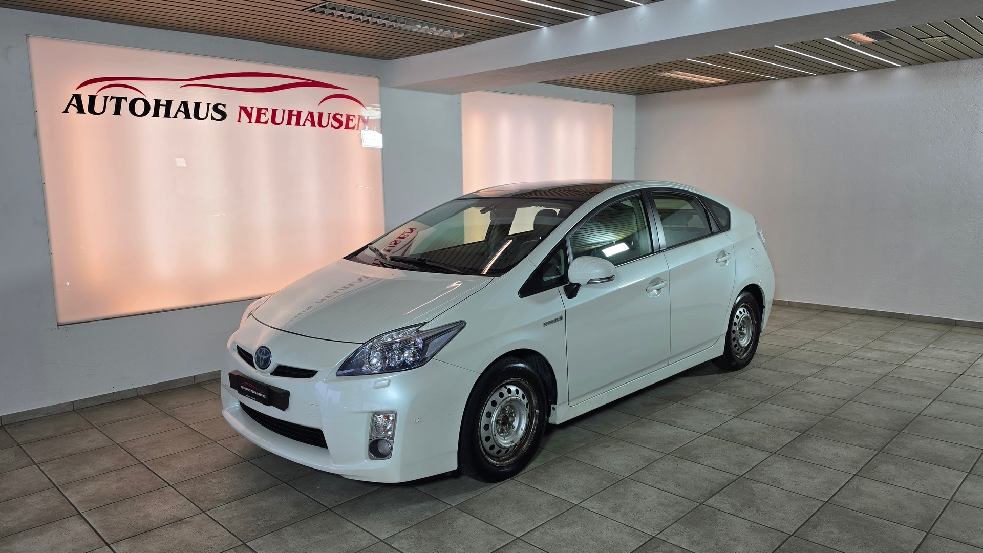 TOYOTA Prius 1.8 16V HSD Sol-image-0