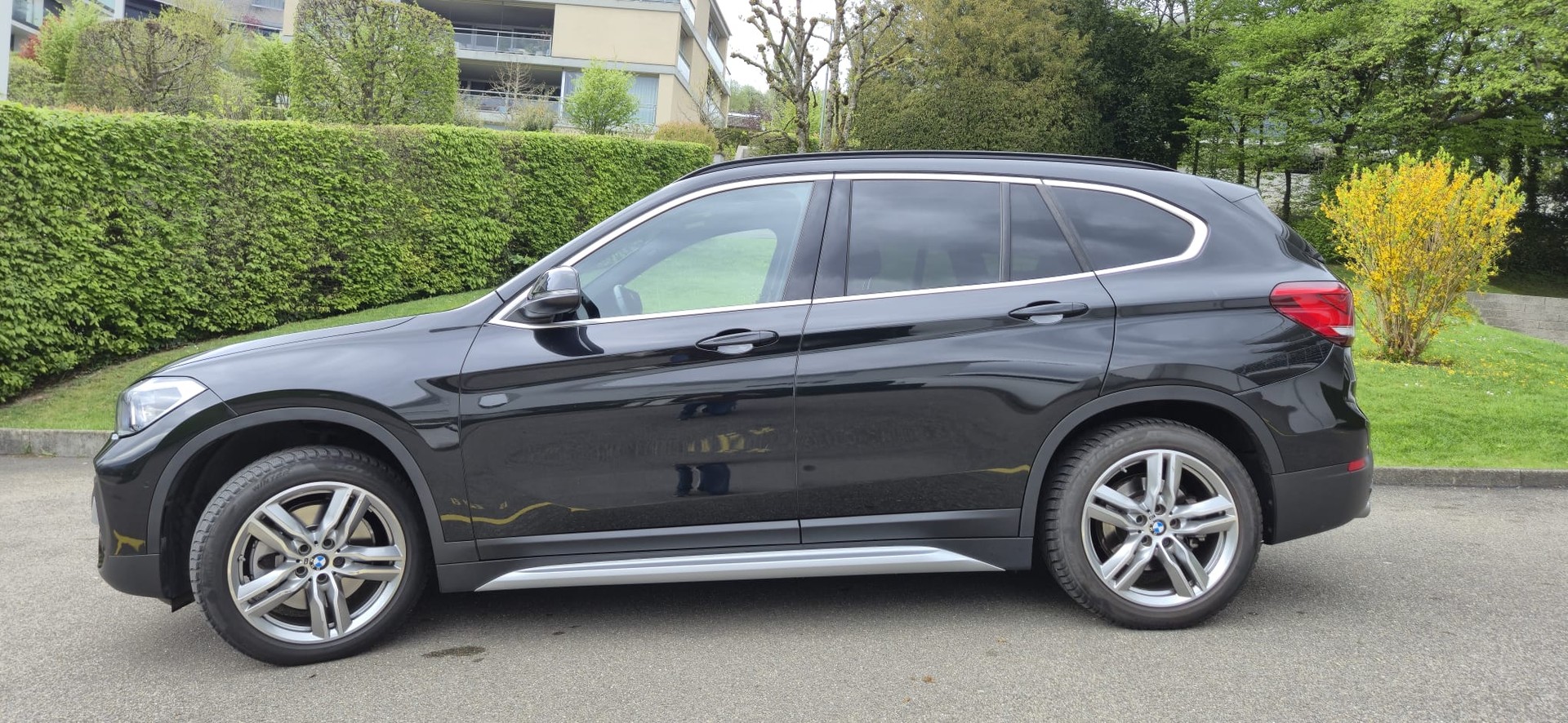 BMW X1 xDrive 25d xLine Steptronic-image-1
