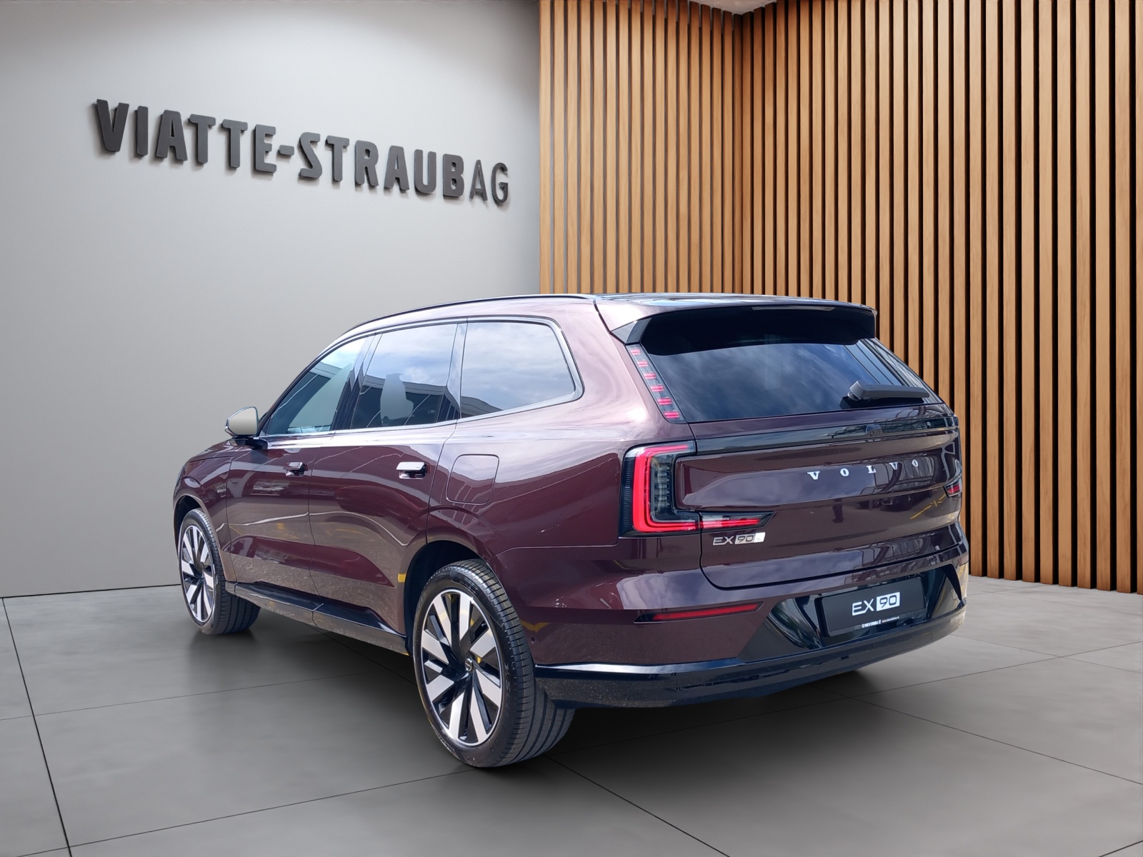 VOLVO EX90 Twin Performance Ultra 6P. AWD-image-2