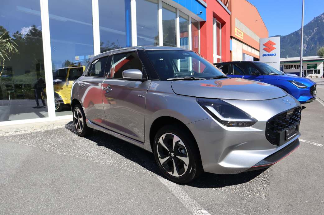 SUZUKI Swift 1.2 Tradizio Top Hybrid 4x4-image-4