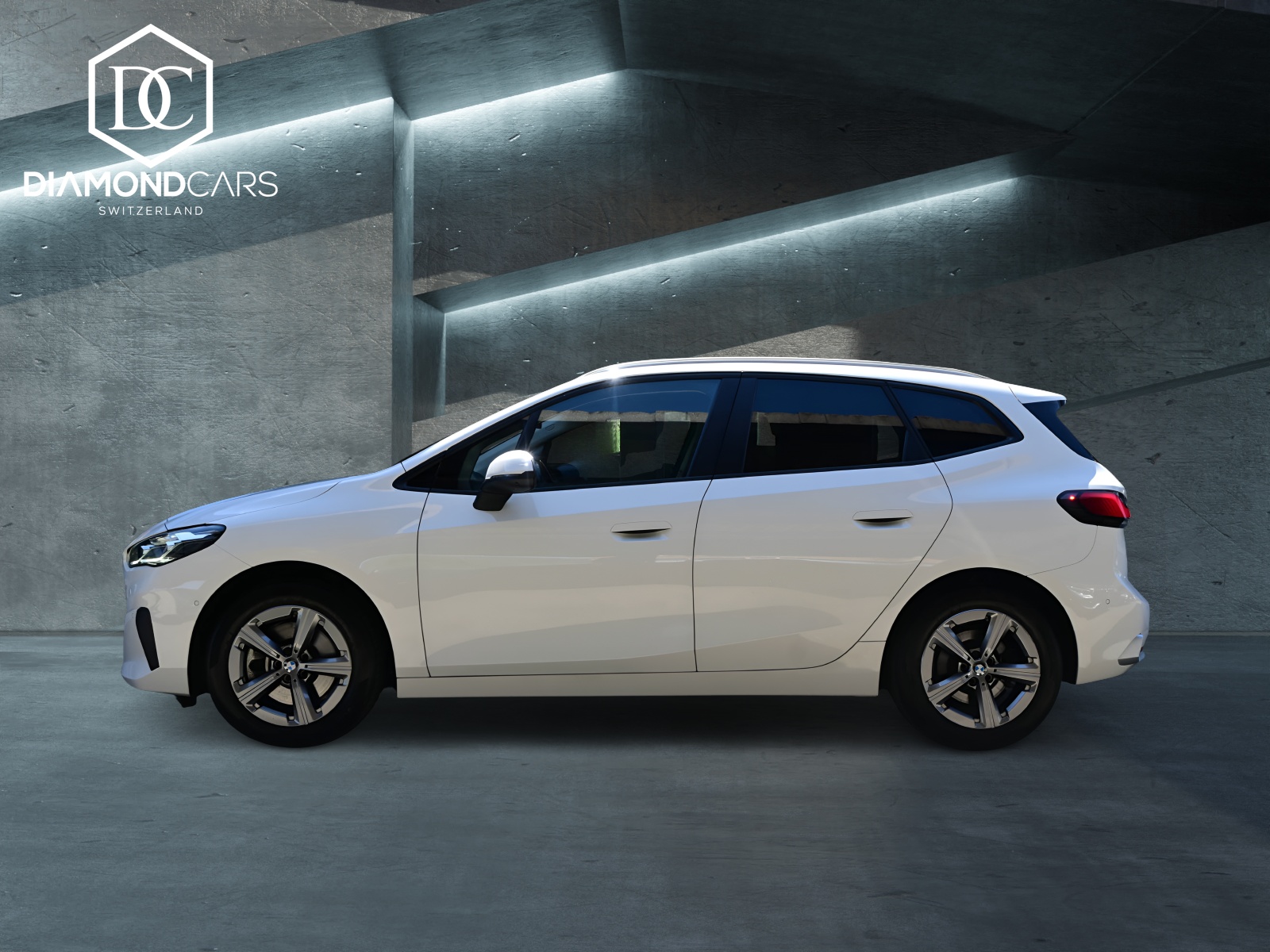 BMW 223d xDrive Active Tourer *AHK*HUD*Pano*8-fach*-showroom-element-3