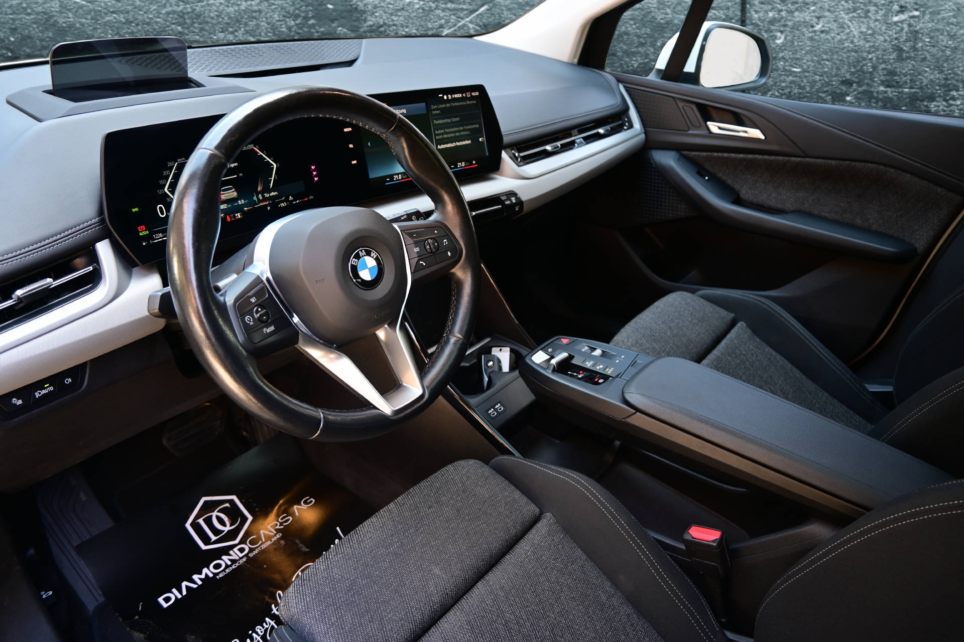BMW 223d xDrive Active Tourer *AHK*HUD*Pano*8-fach*-image-8