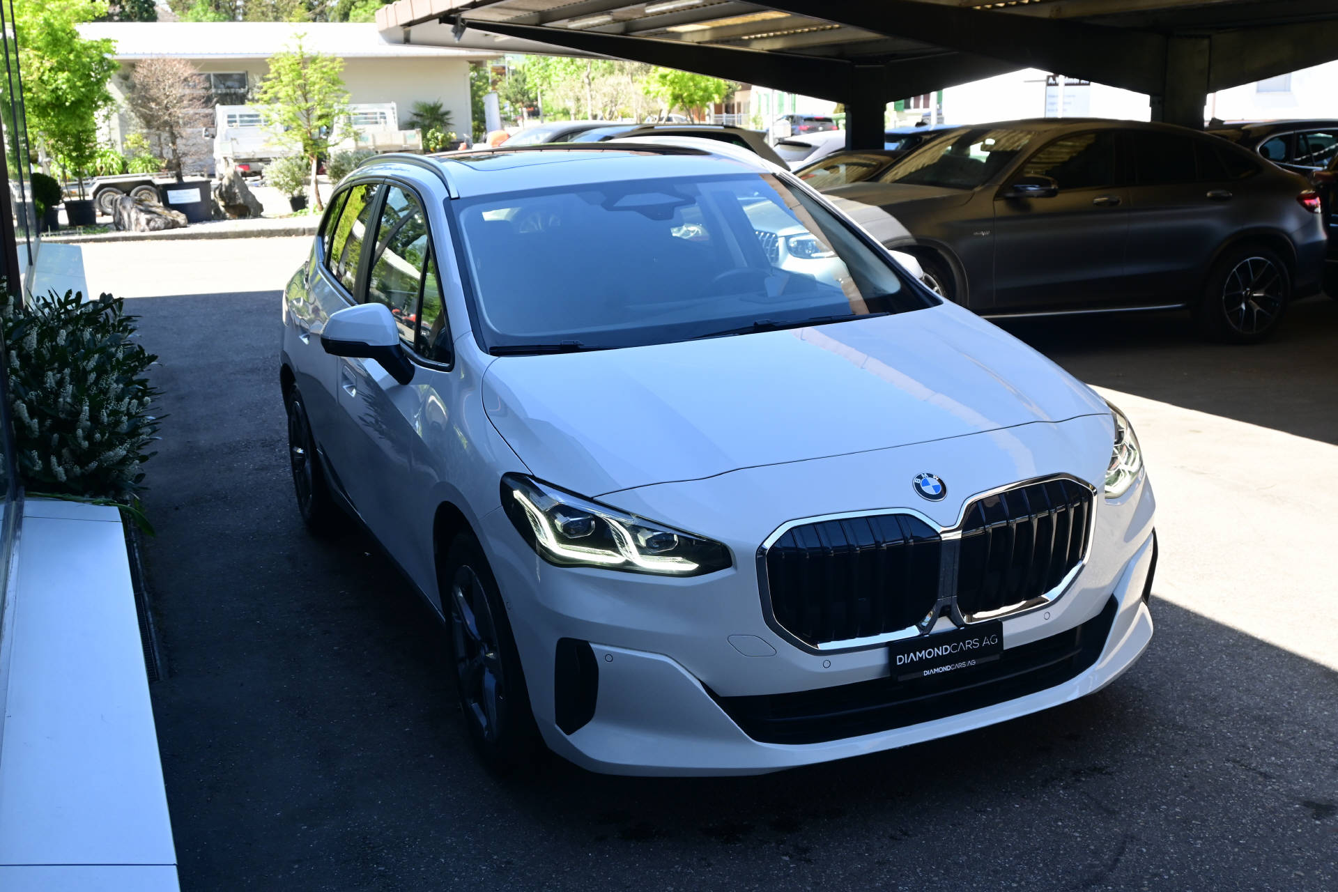 BMW 223d xDrive Active Tourer *AHK*HUD*Pano*8-fach*-showroom-element-2