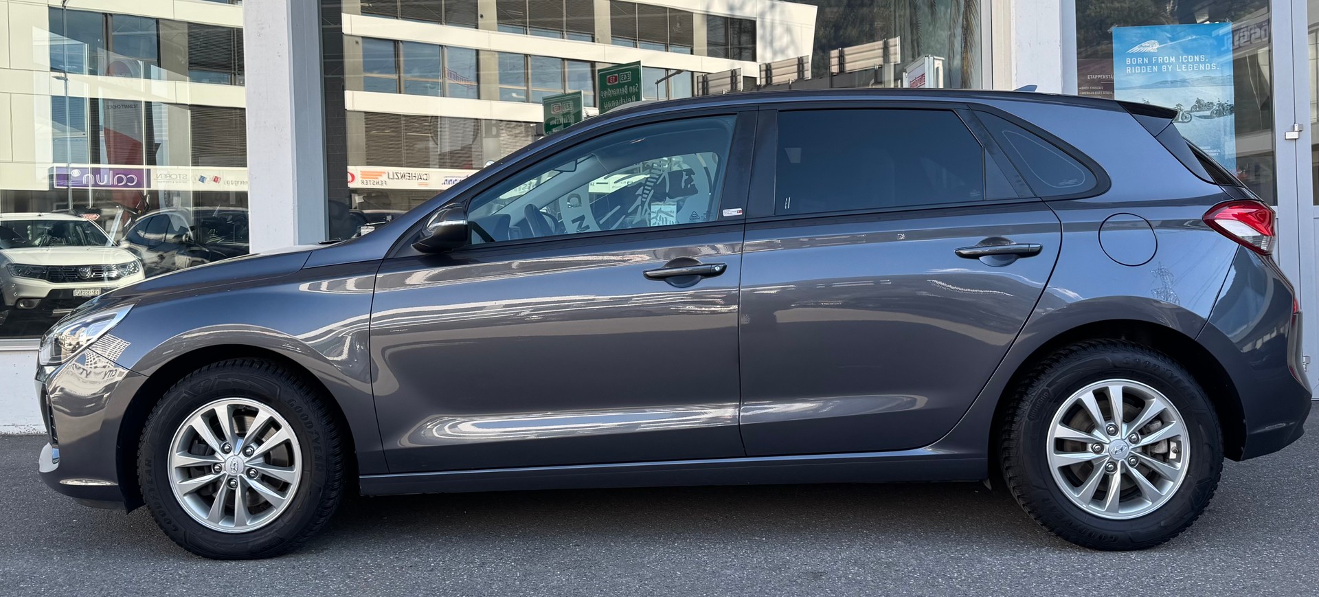 HYUNDAI i30 1.4 T-GDI Origo DCT-image-2