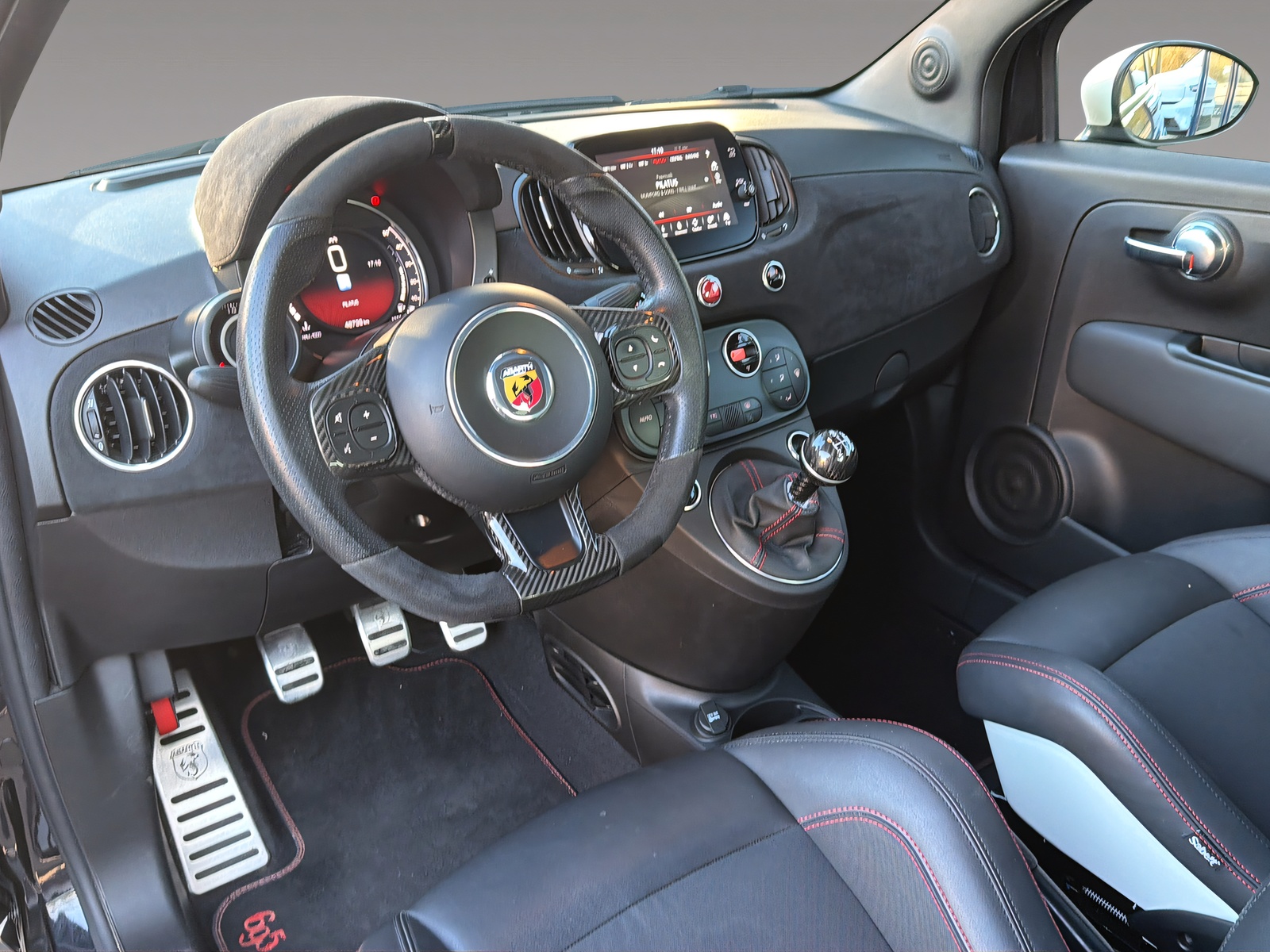 FIAT 695 Abarth 1.4 T-Jet 180 Esseesse-image-7