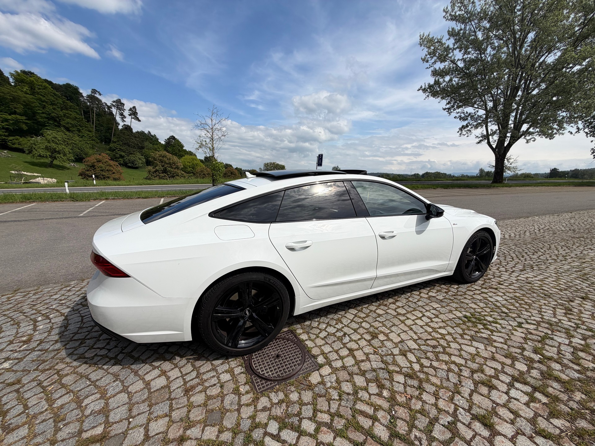 AUDI A7 Sportback 55 TFSI quattro S-tronic-image-2