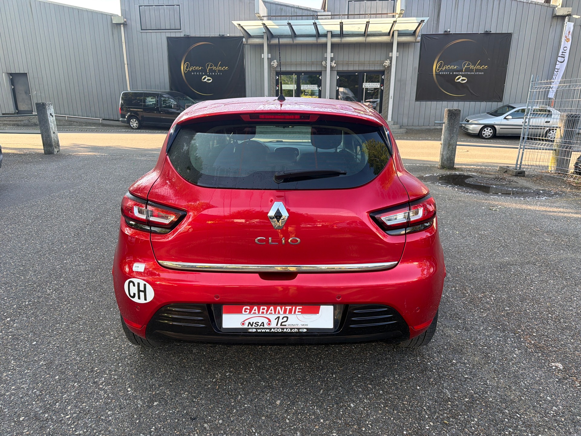 RENAULT Clio 0.9 12V Intens* Gr. Navi * Teil-Leder * LED * Klima * Tempomat * PDC V&H * RF-Kamera * Frisch Ab MFK-image-12