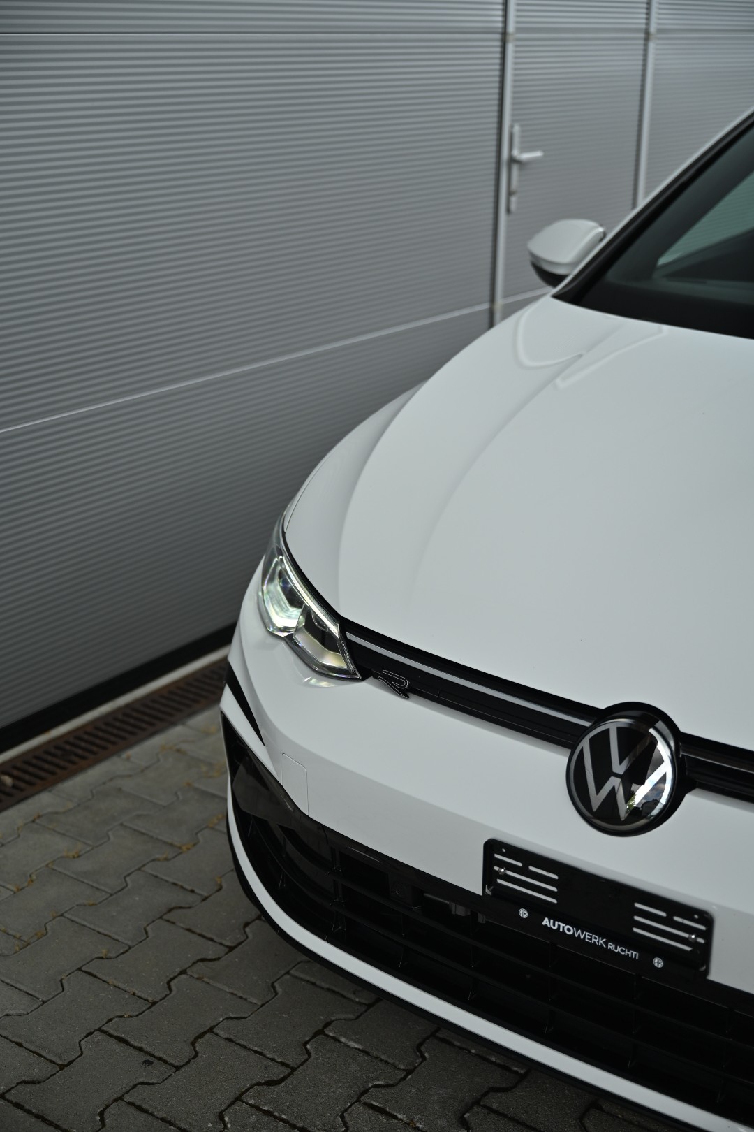 VW Golf 1.5 eTSI mHEV ACT R-Line DSG *Werksgarantie*-image-3