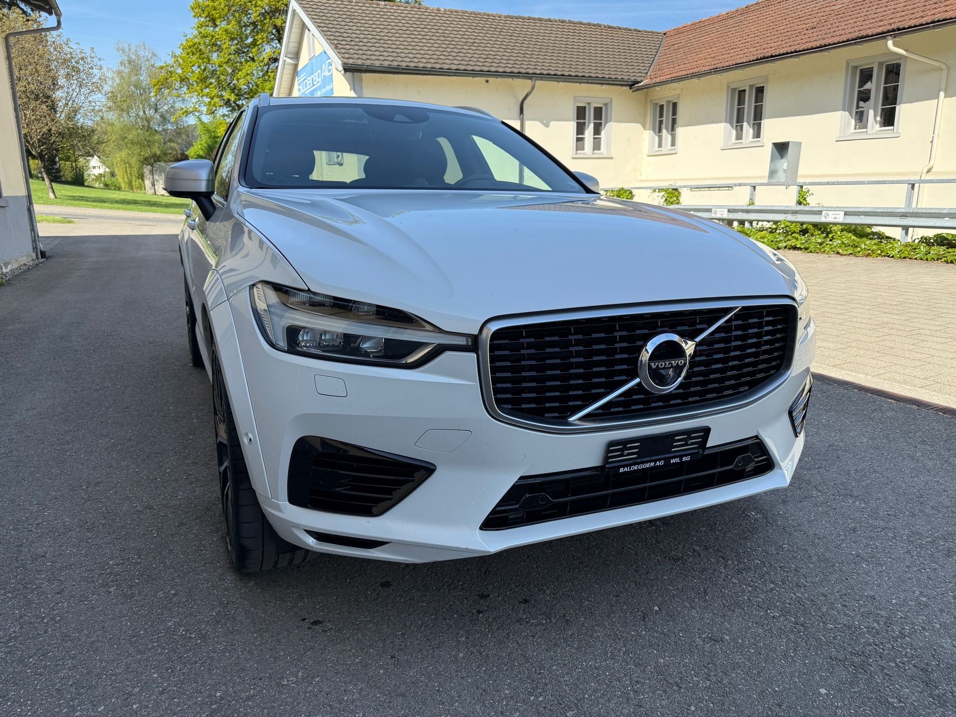VOLVO XC60 T8 eAWD R-Design Geartronic-image-8