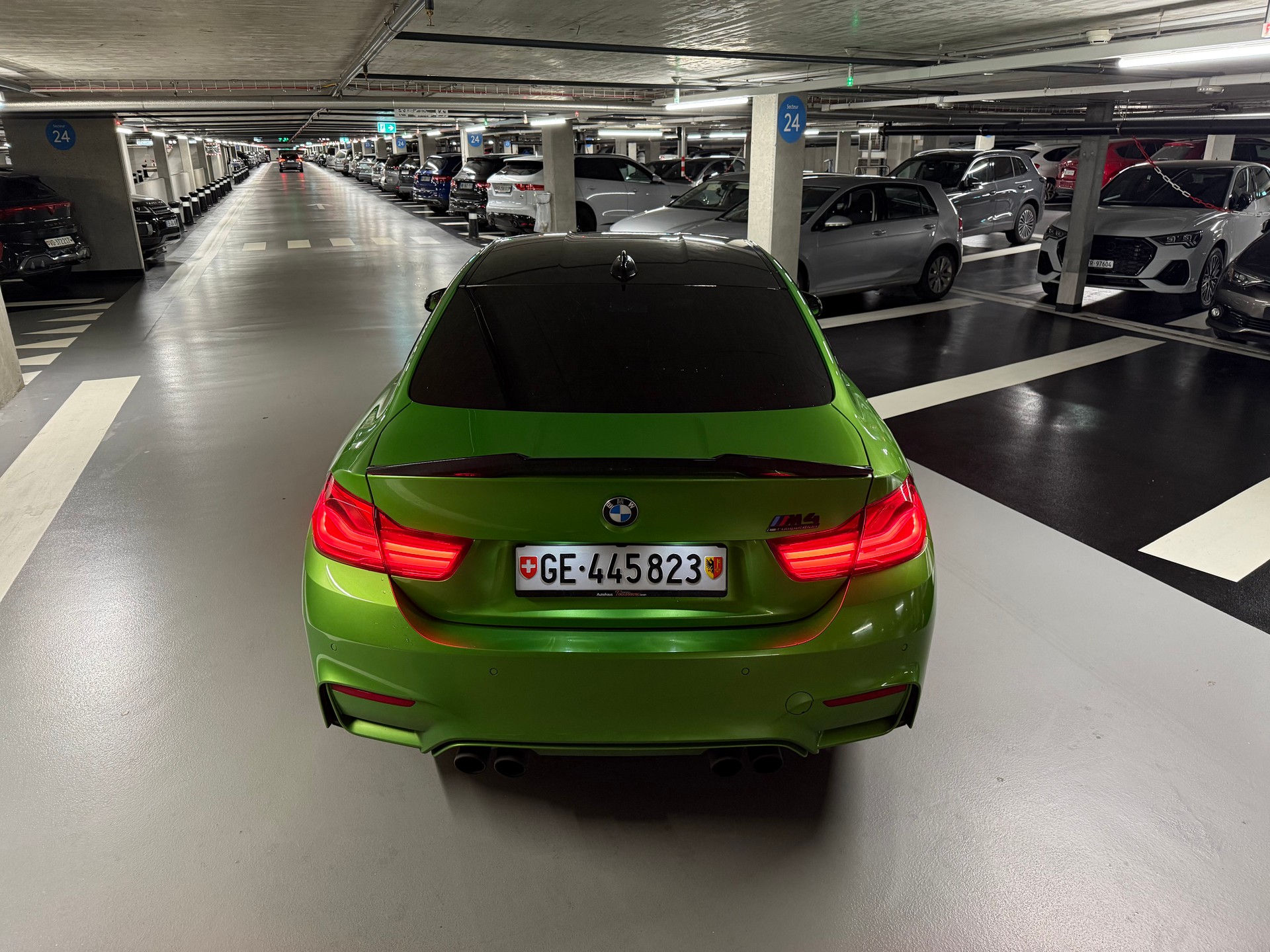 BMW M4 Competition-image-3
