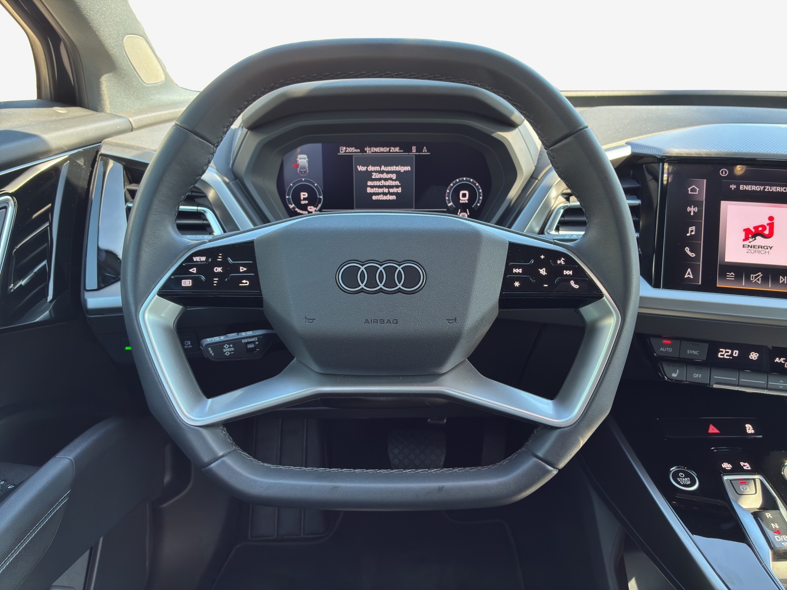 AUDI Q4 e-tron 55 quattro-image-10