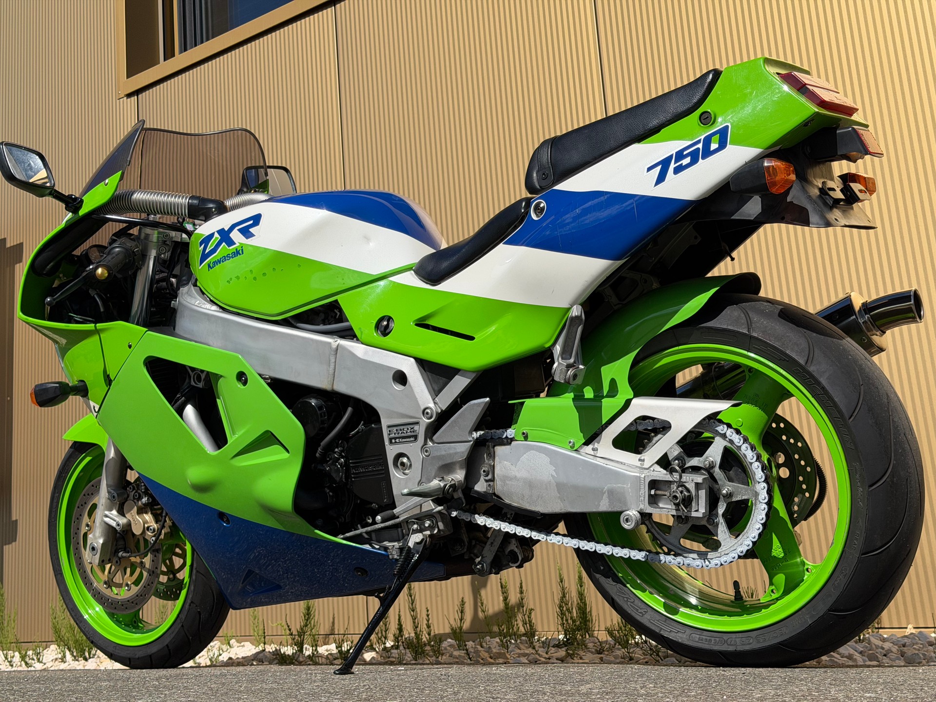 KAWASAKI ZXR-750-image-11