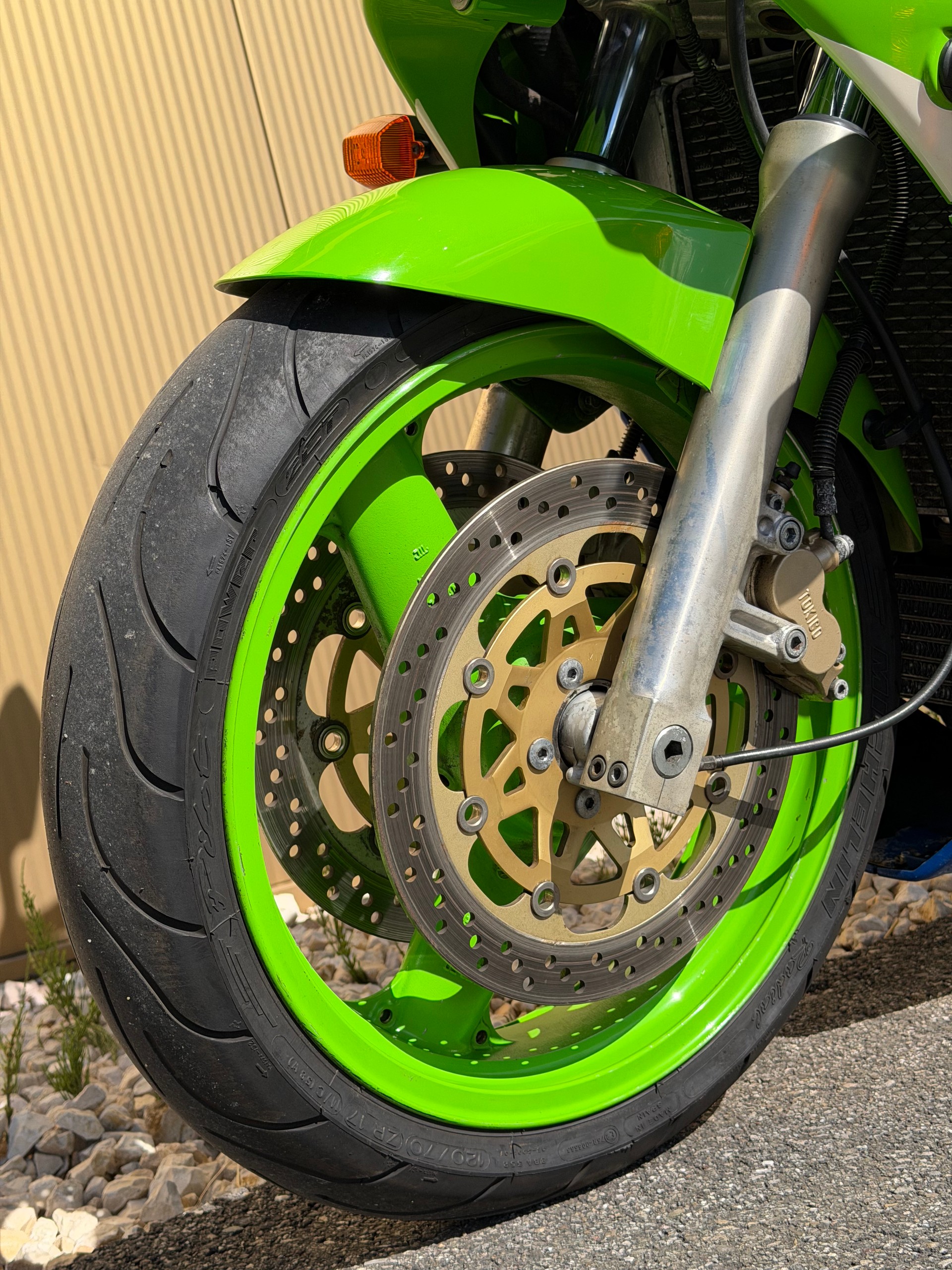 KAWASAKI ZXR-750-image-8