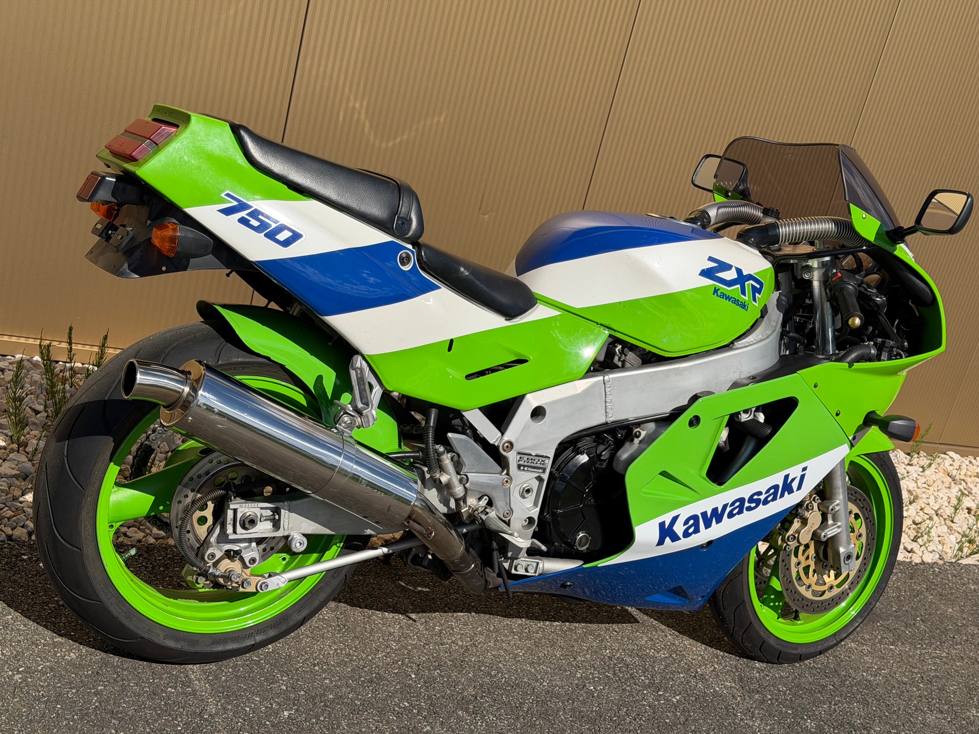 KAWASAKI ZXR-750-image-4