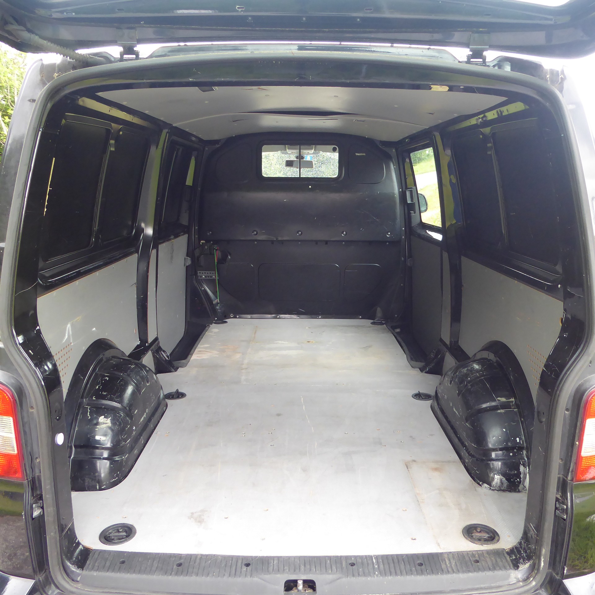 VW T5 2.0 Bi-TDI 4Motion DSG-image-5