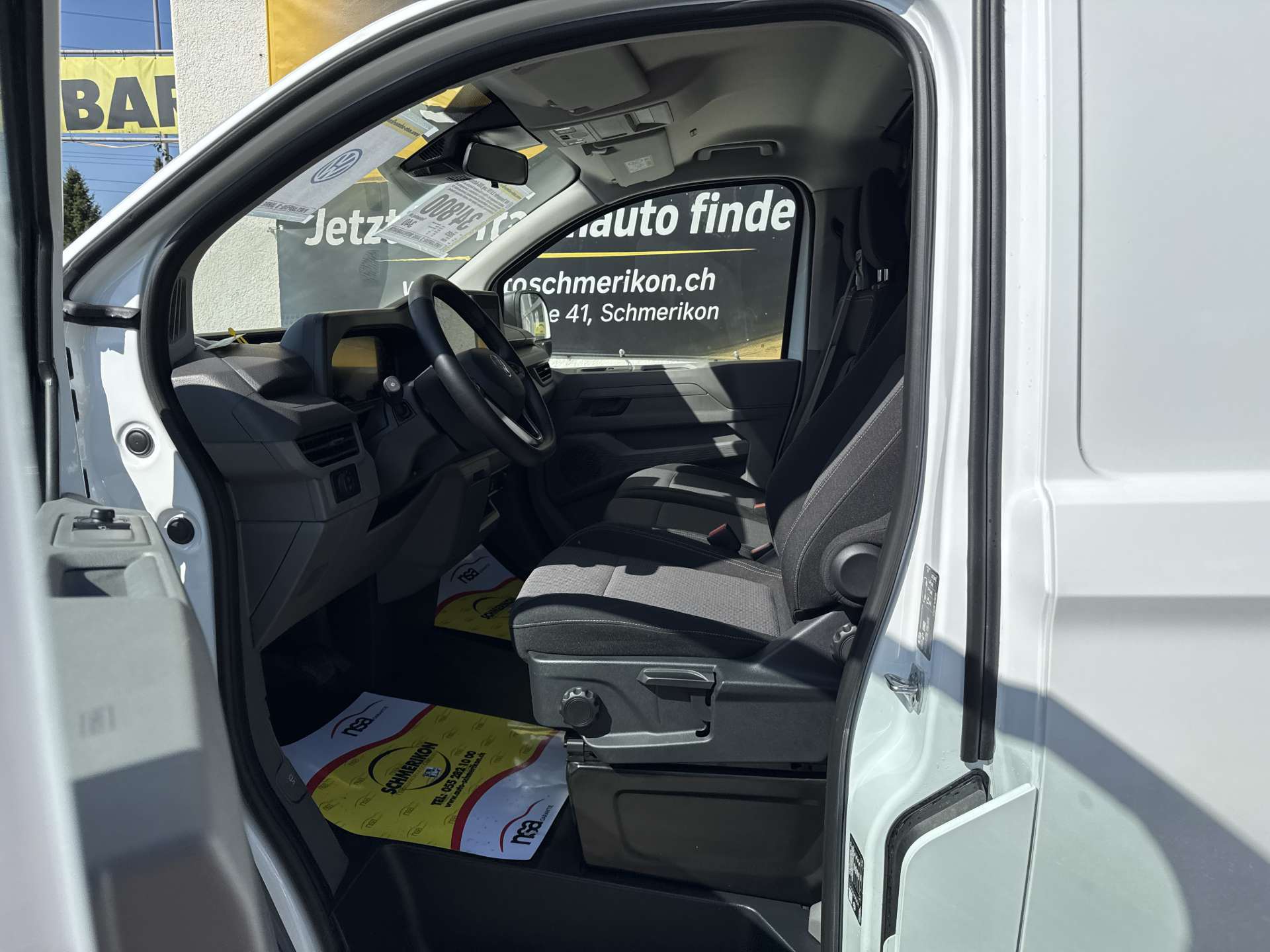VW Transporter 2.0 TDi Lang DSG-Automat-image-6