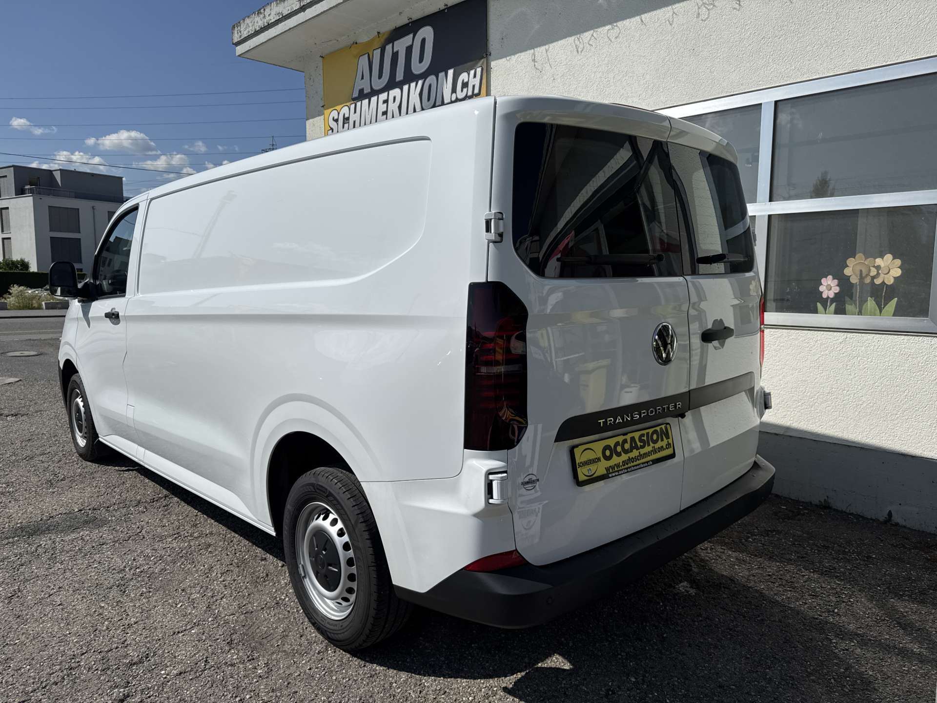 VW Transporter 2.0 TDi Lang DSG-Automat-image-2