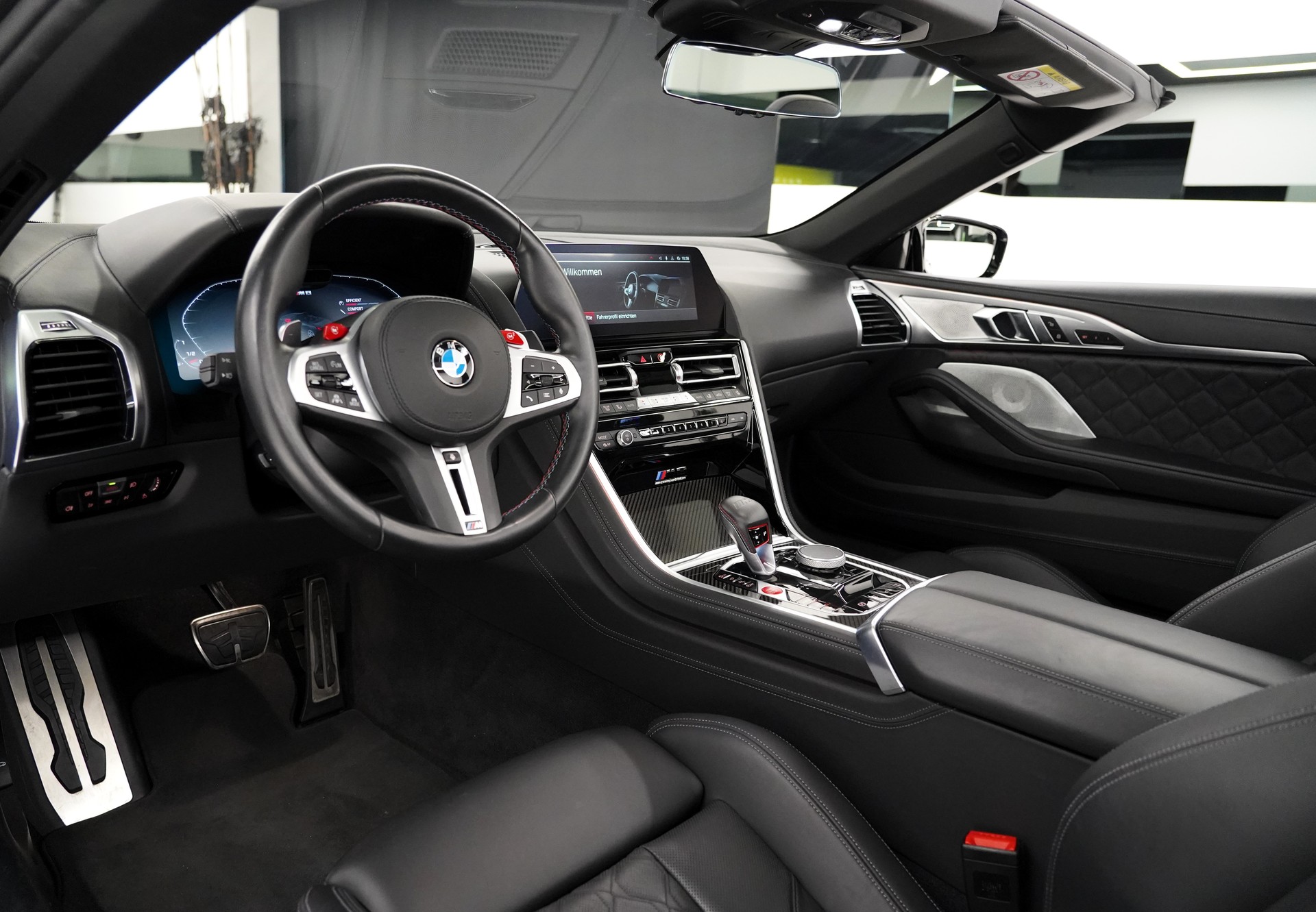 BMW M8 xDrive M Competition-image-7