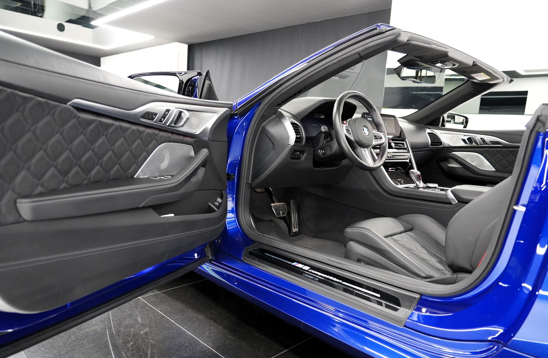 BMW M8 xDrive M Competition-image-6