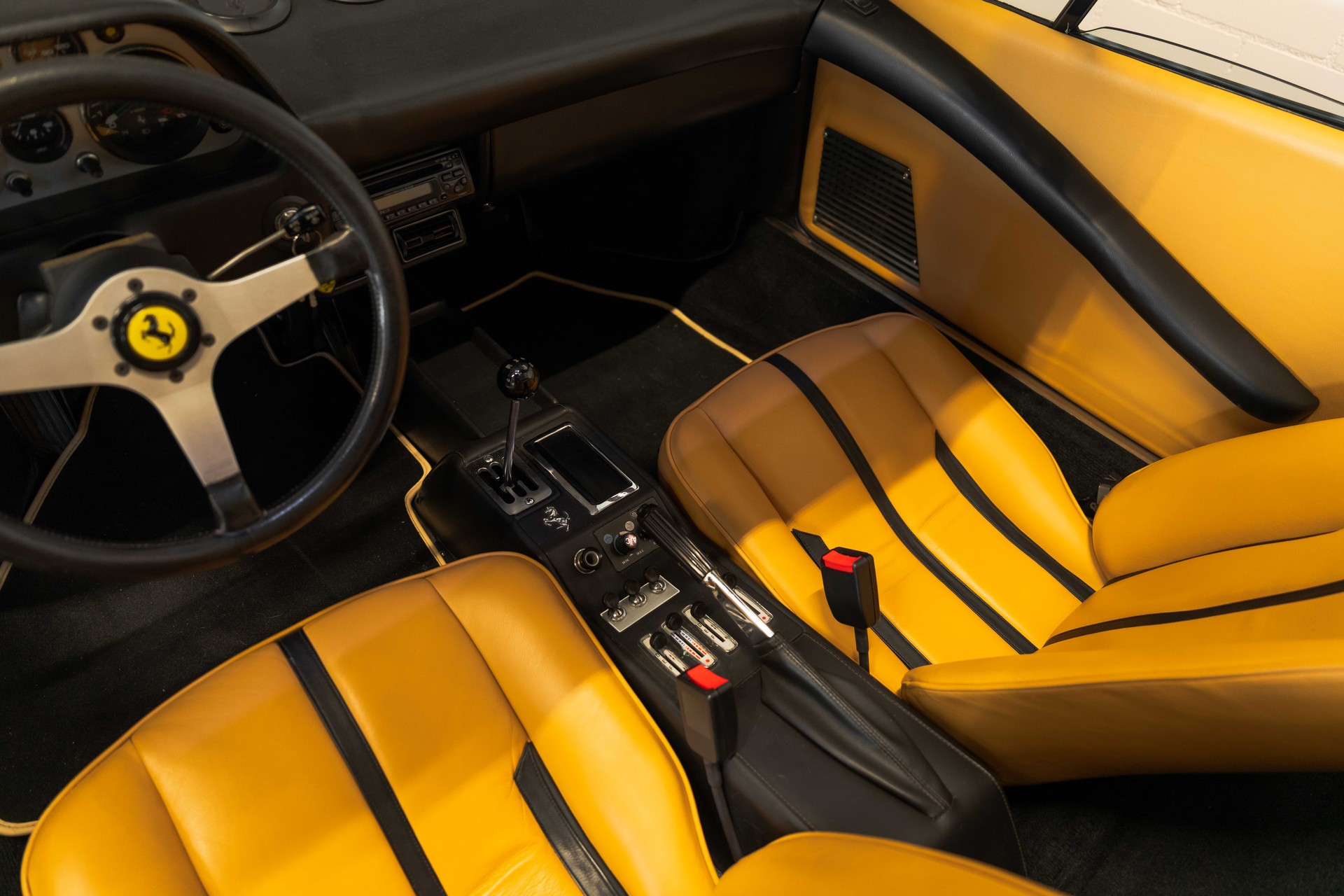 FERRARI GTS Targa-image-11