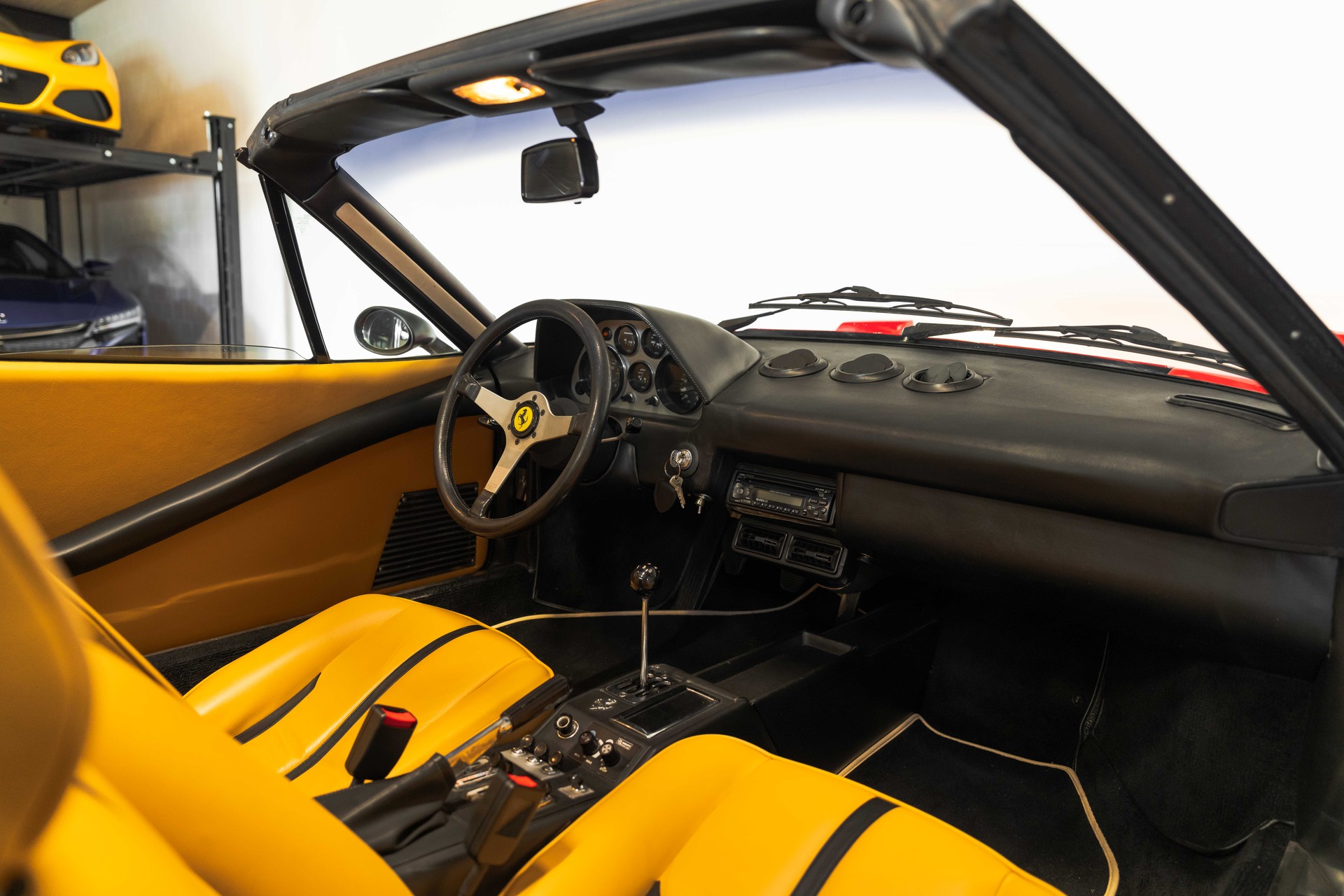 FERRARI GTS Targa-image-13