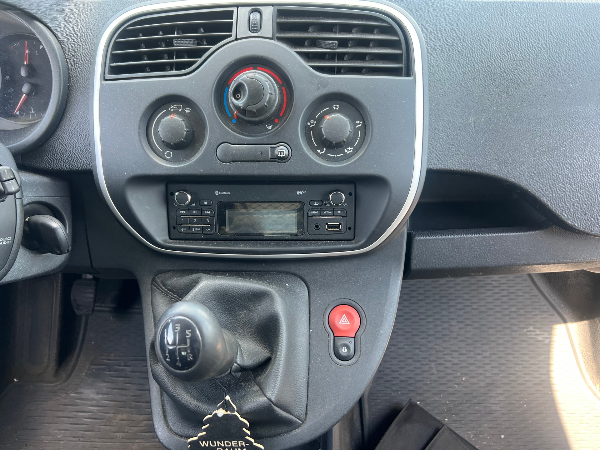 RENAULT Kangoo Maxi dCi 90 Access 2 Plätze / 2 places-image-9